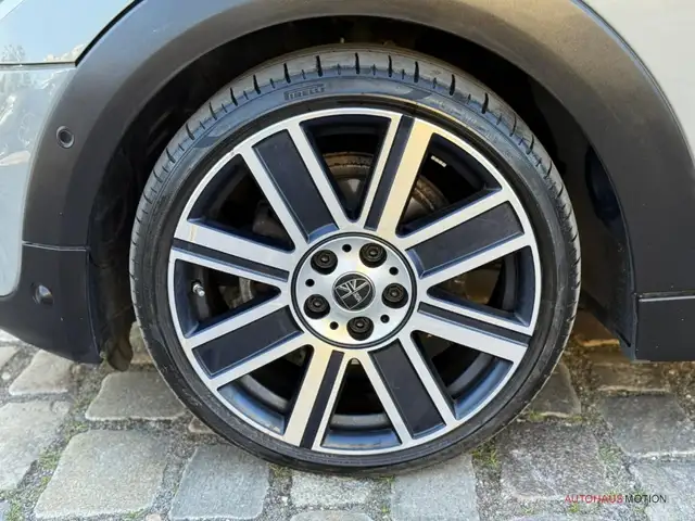 Mini Cooper Cooper view 10