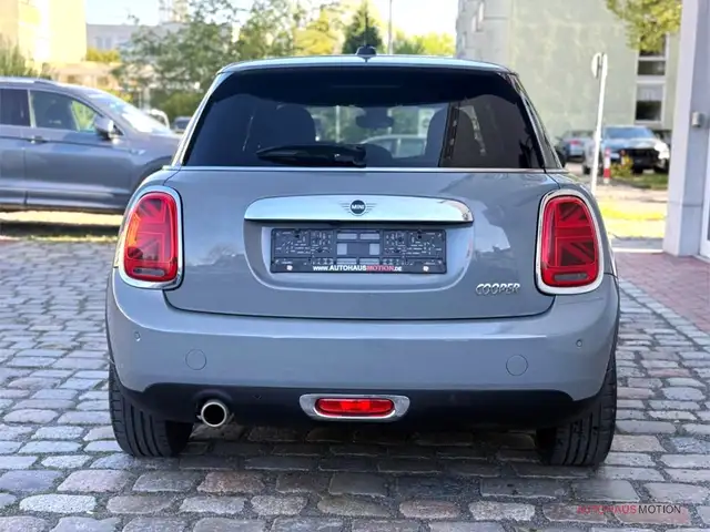 Mini Cooper Cooper view 6