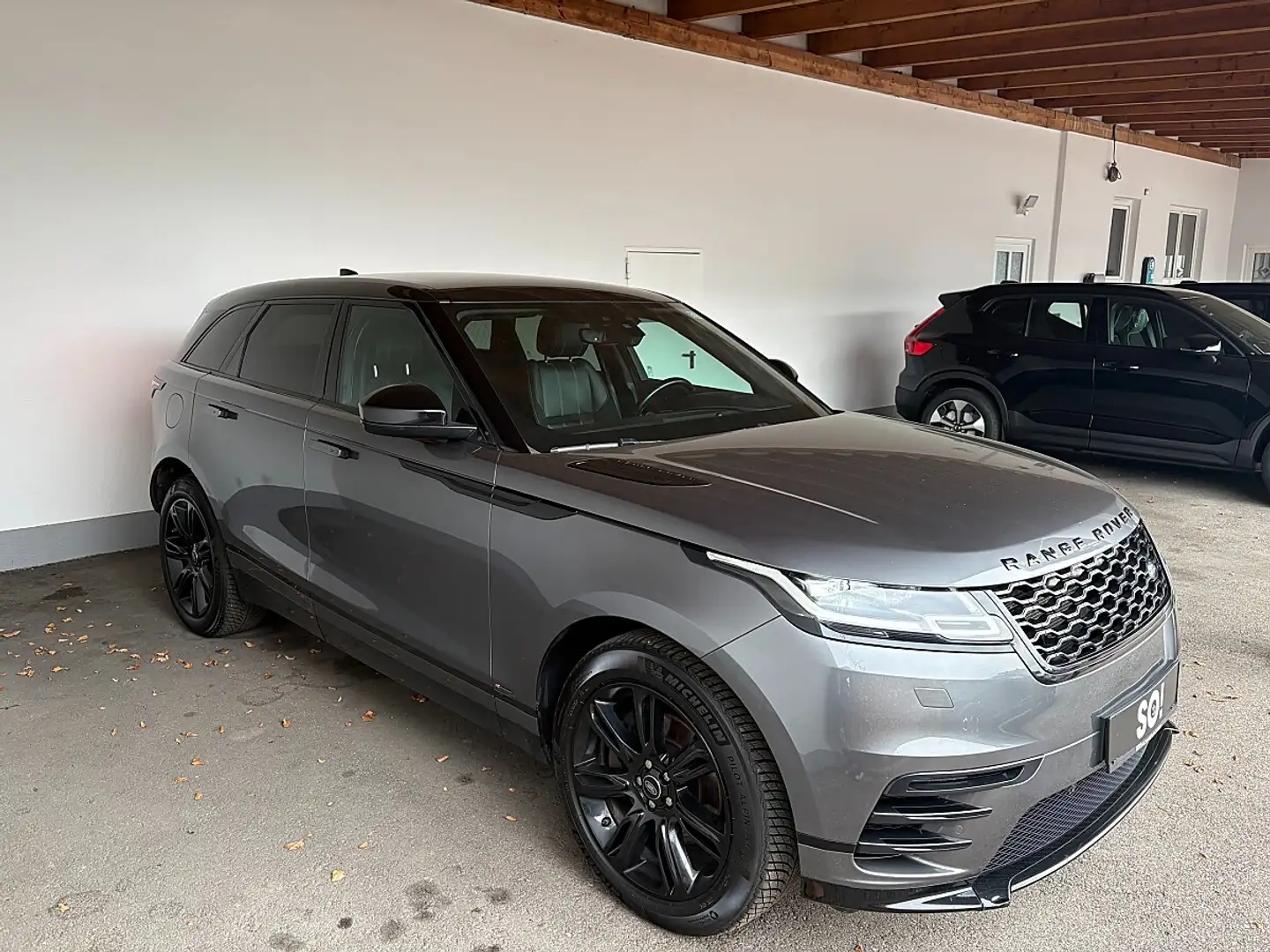 Land Rover Range Rover Velar D300 Allrad R-Dynamic S Aut. Grau - 1
