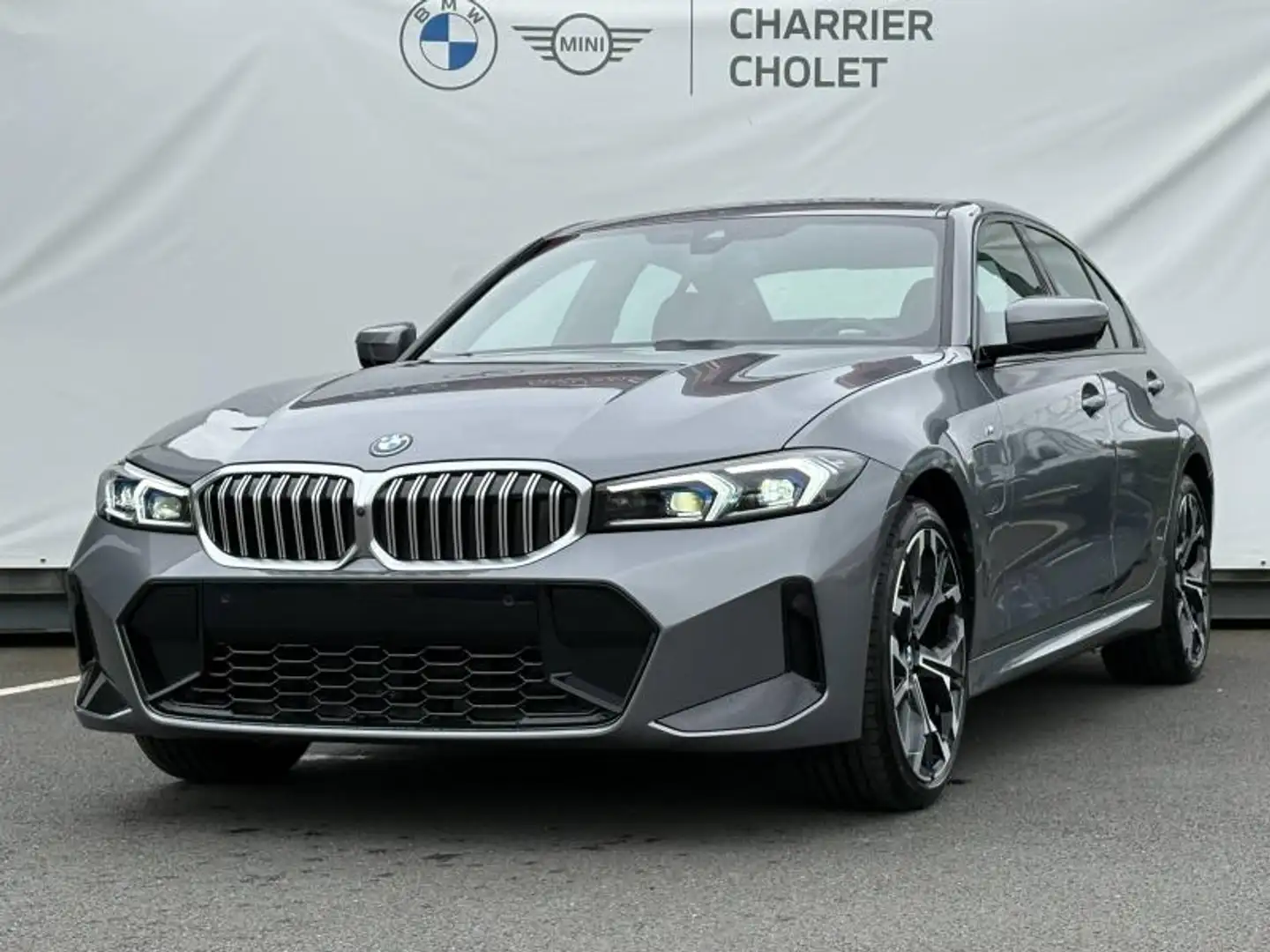 BMW 330 330eA 292ch M Sport Gris - 1