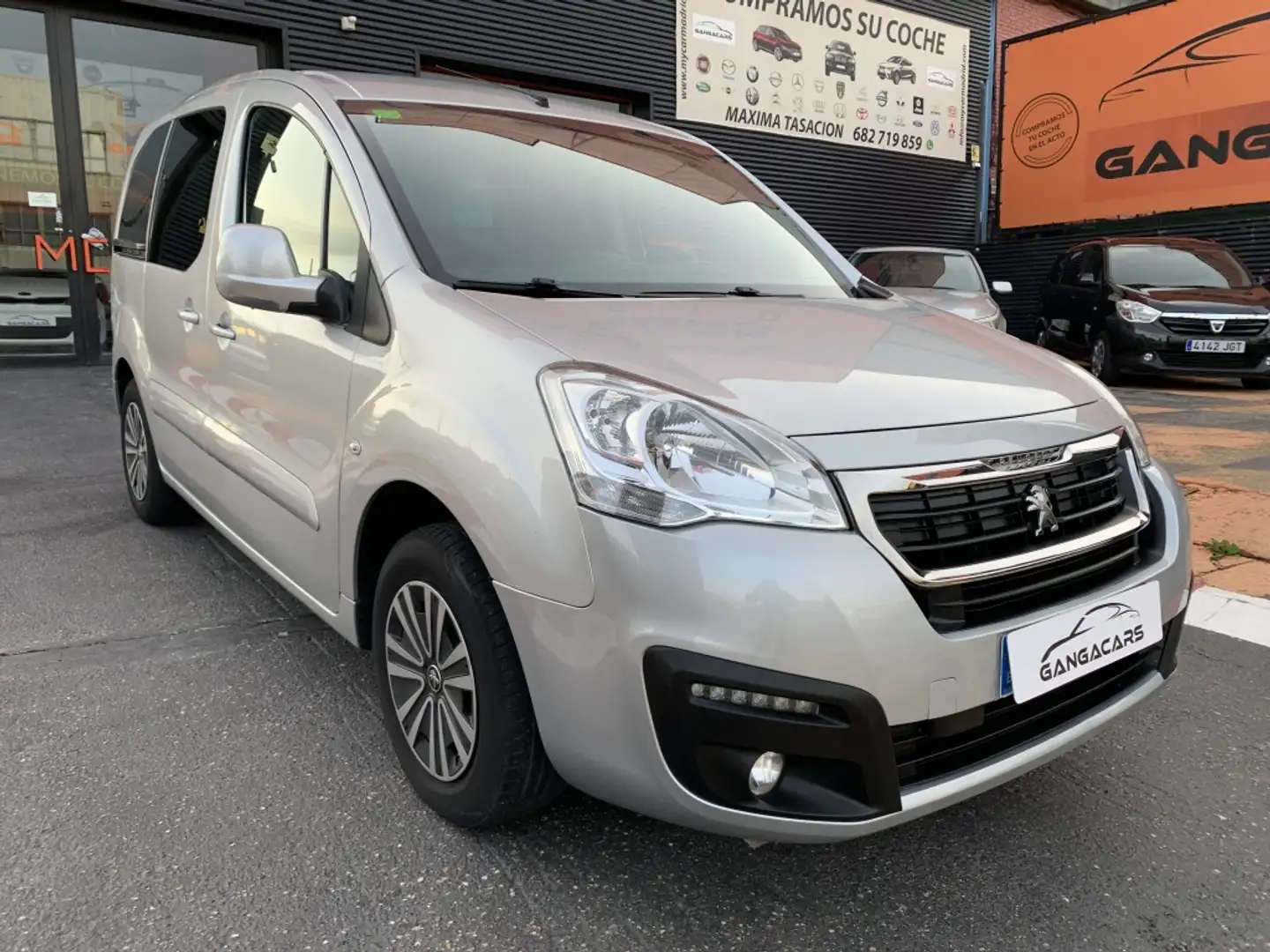 Peugeot Partner Tepee 1.6BlueHDI Active 100 Zilver - 2