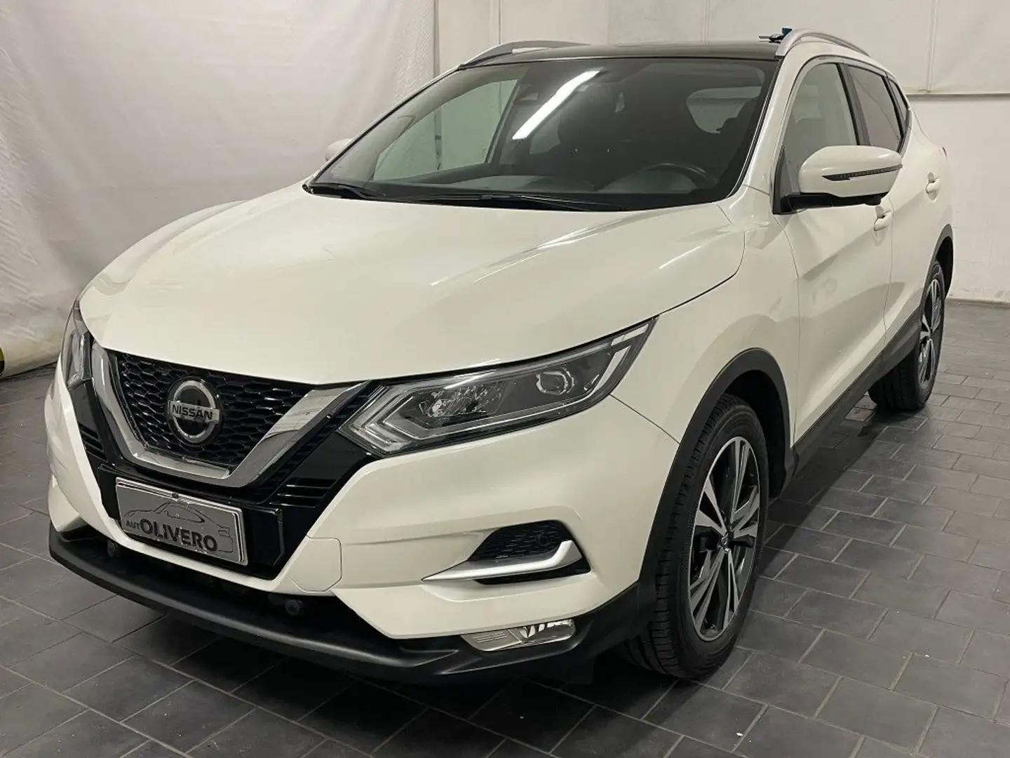 Nissan Qashqai 1.5 dCi 115 CV DCT N-Connecta-TETTO-NAVI-CAMERA Weiß - 2
