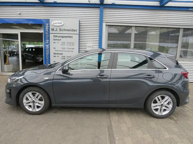 Kia Ceed view 7
