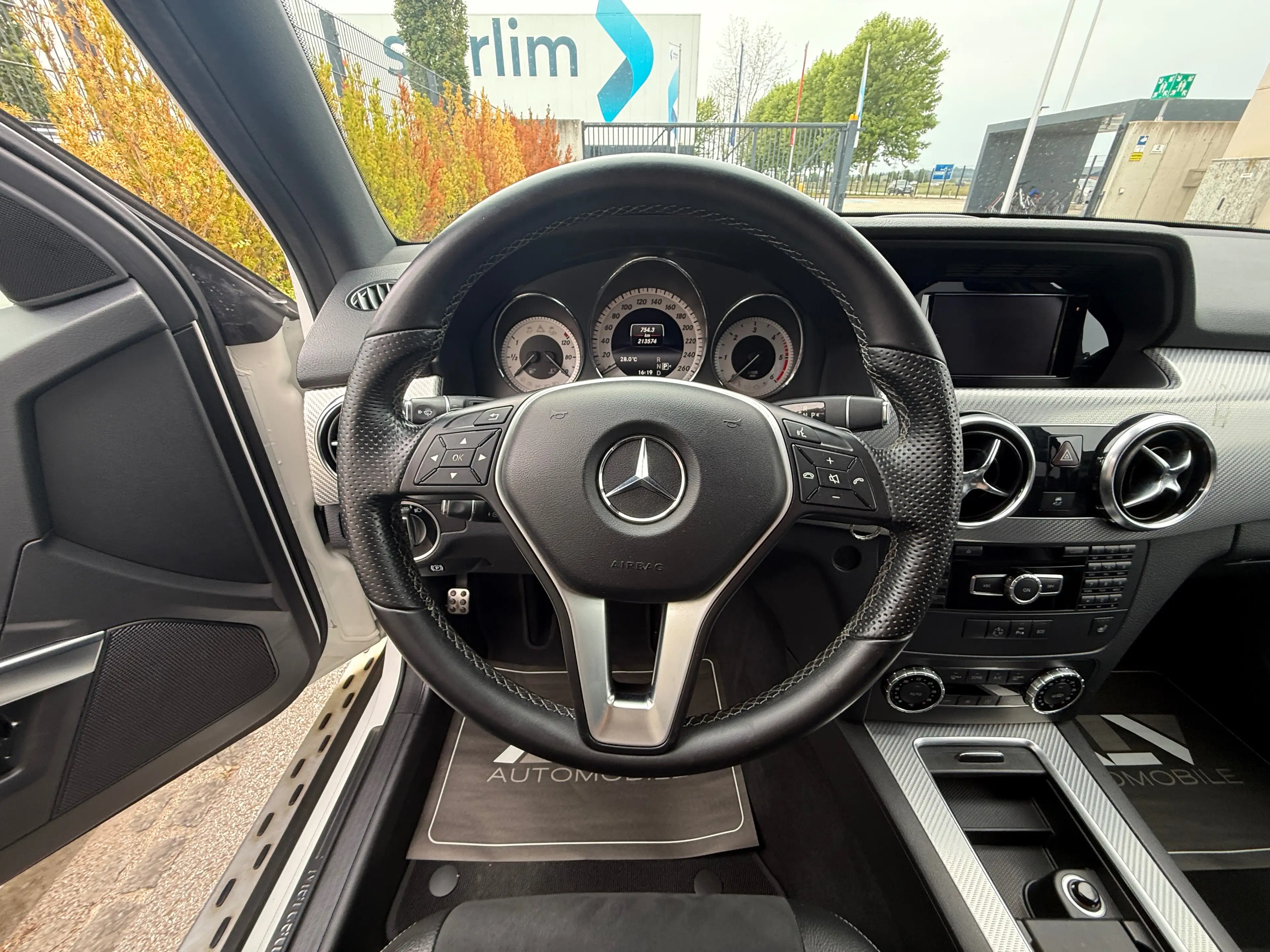 Mercedes-Benz GLK 220 GLK 220 CDI AMG 4Matic — photo 14