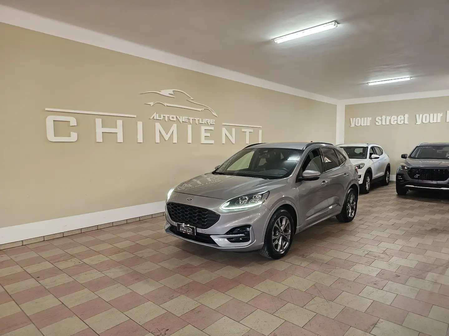Ford Kuga Kuga 1.5 ecoblue ST-Line X 2wd 120cv auto Gris - 1