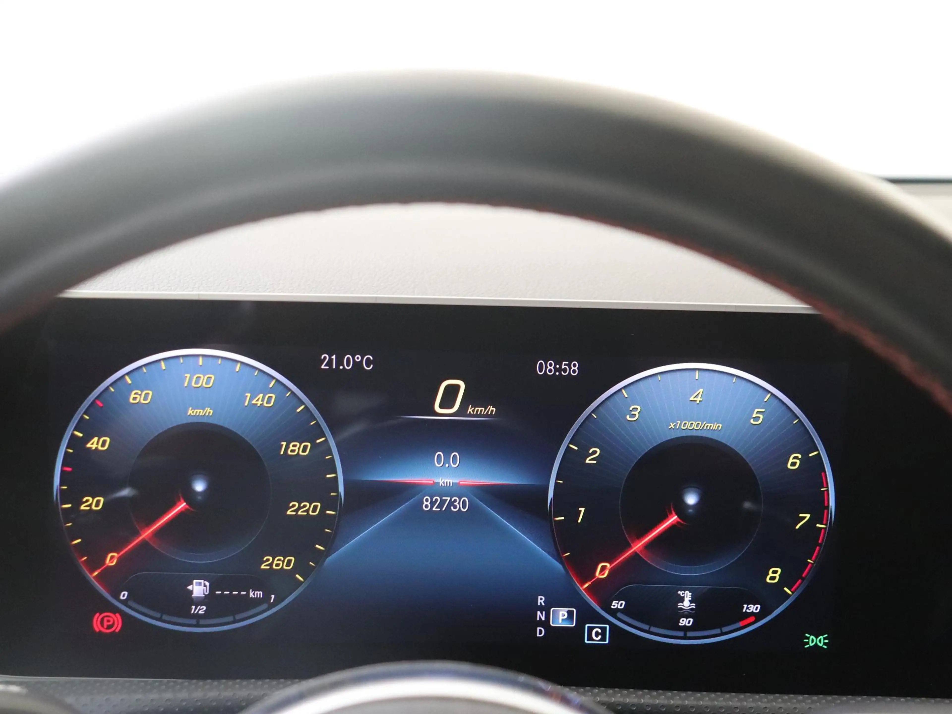 Mercedes-Benz A 180 Business Solution AMG / Panoramadak/ Memory/ Sfeer — photo 11