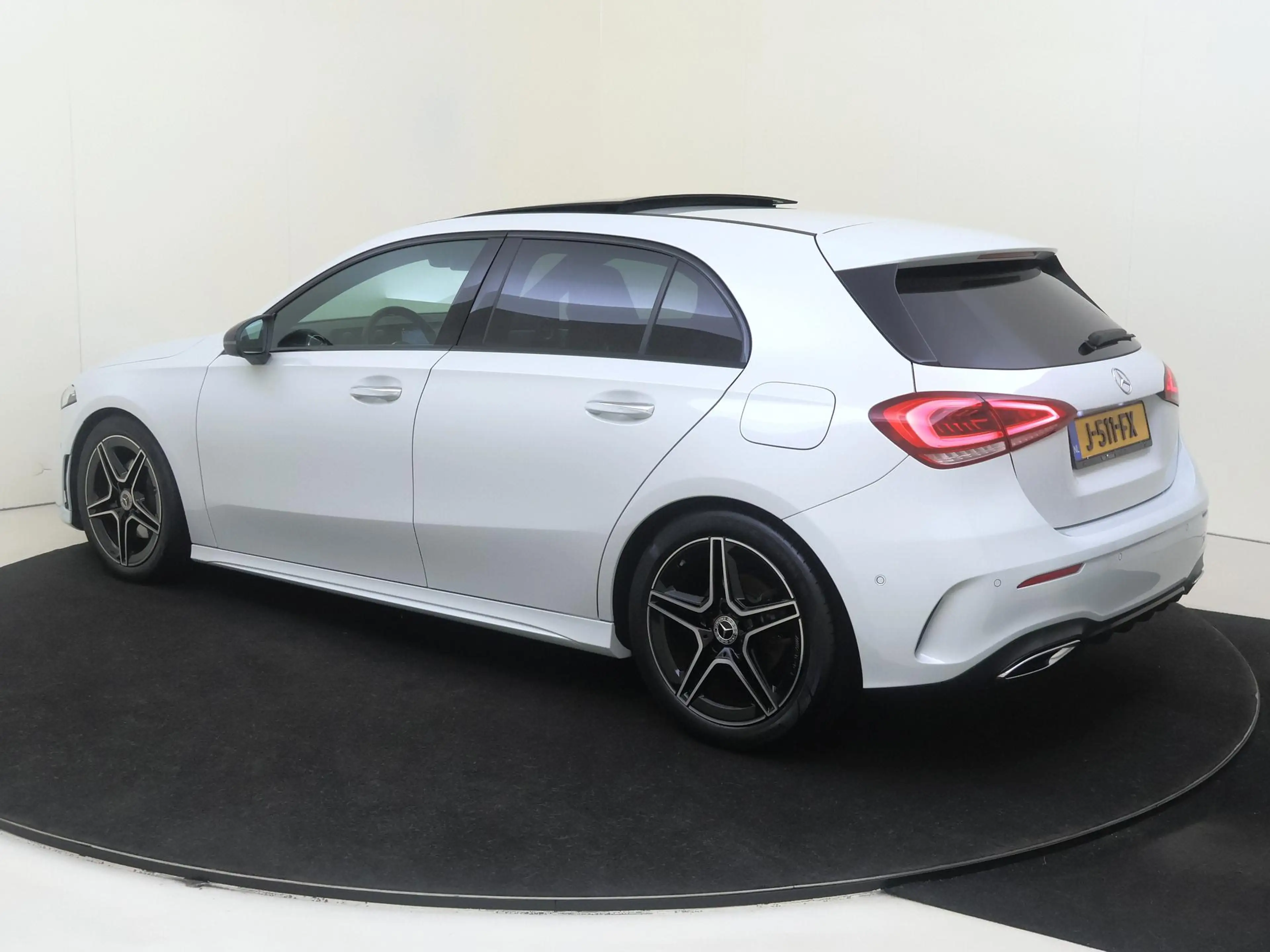 Mercedes-Benz A 180 Business Solution AMG / Panoramadak/ Memory/ Sfeer — photo 3
