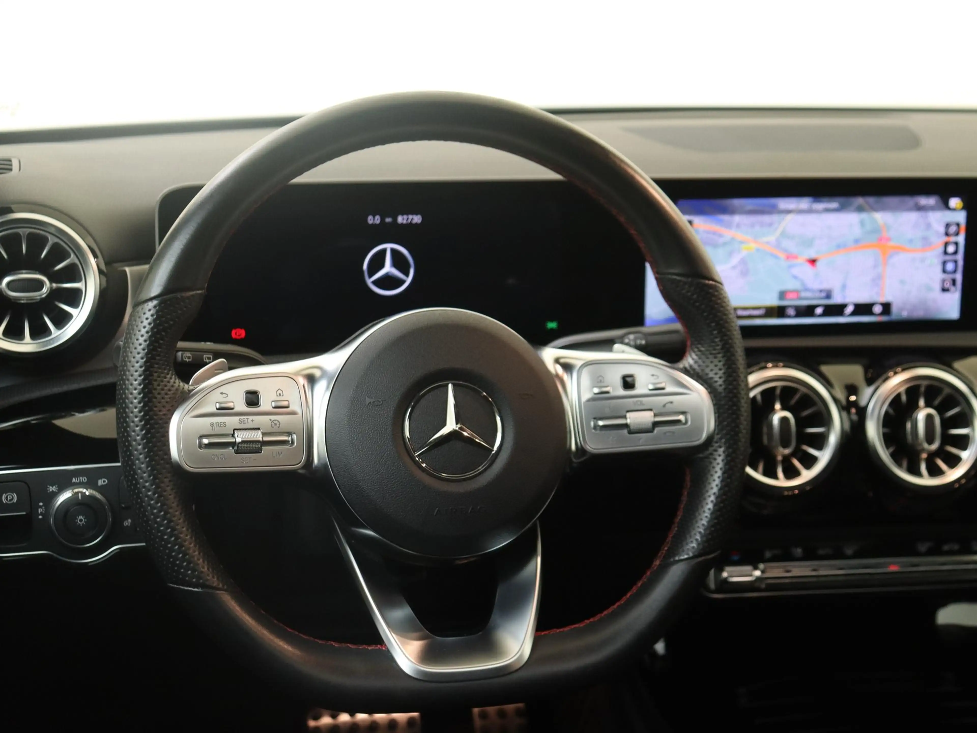 Mercedes-Benz A 180 Business Solution AMG / Panoramadak/ Memory/ Sfeer — photo 10
