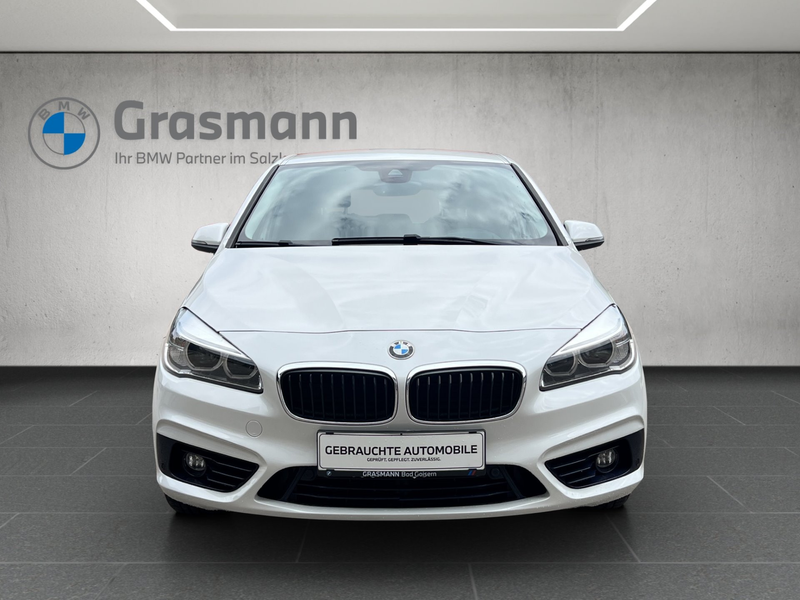 BMW 218 d — photo 8