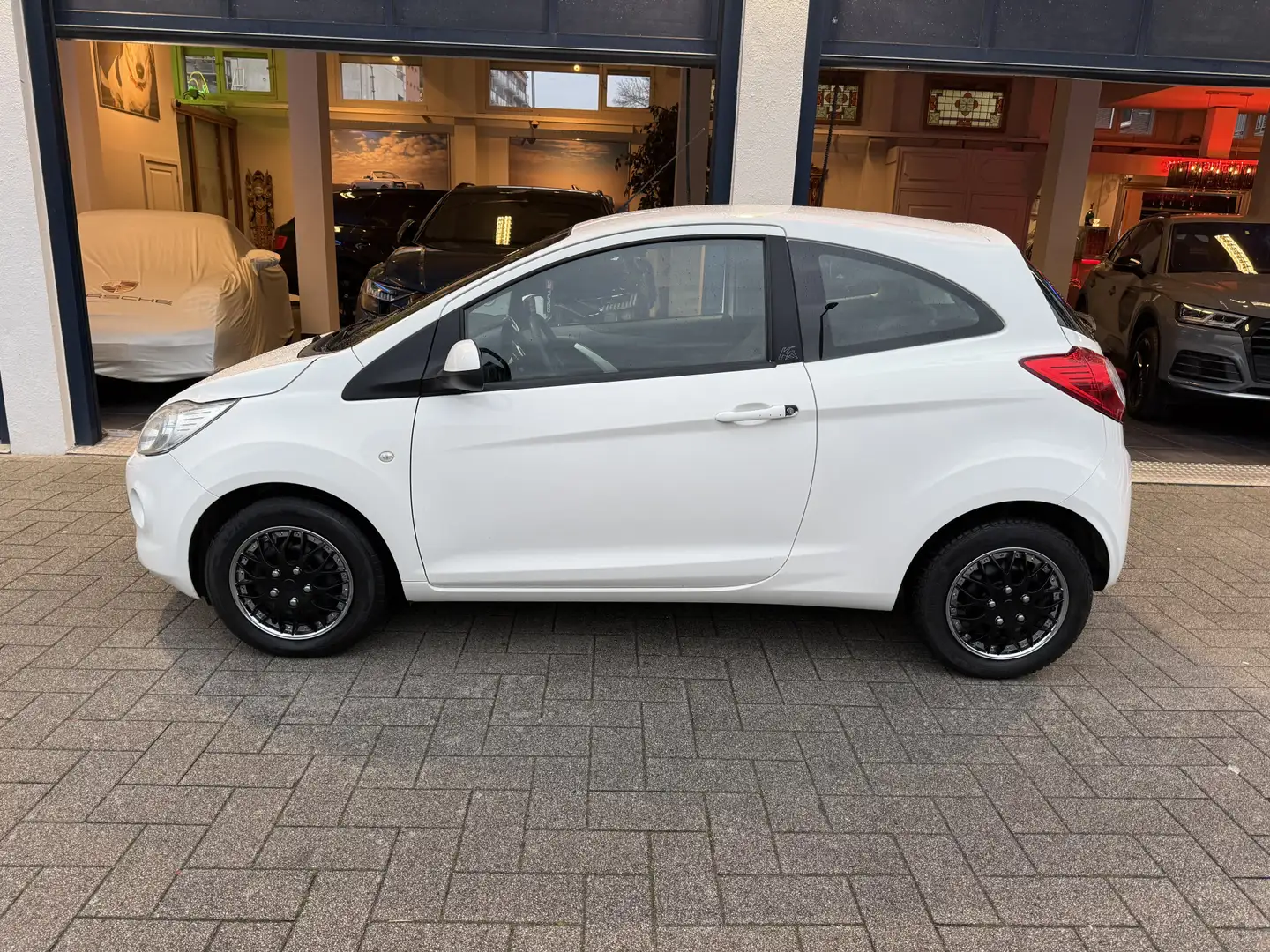 Ford Ka/Ka+ 1.2 Cool & Sound start/stop NW APK/AIRCO Blanc - 2