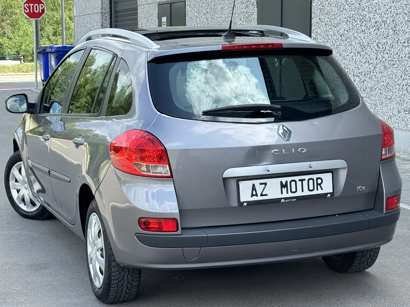 Renault Clio 1.2TCe TomTom 2012 1Main Clim Toit Pano Gps Euro 5 Bronze - 2