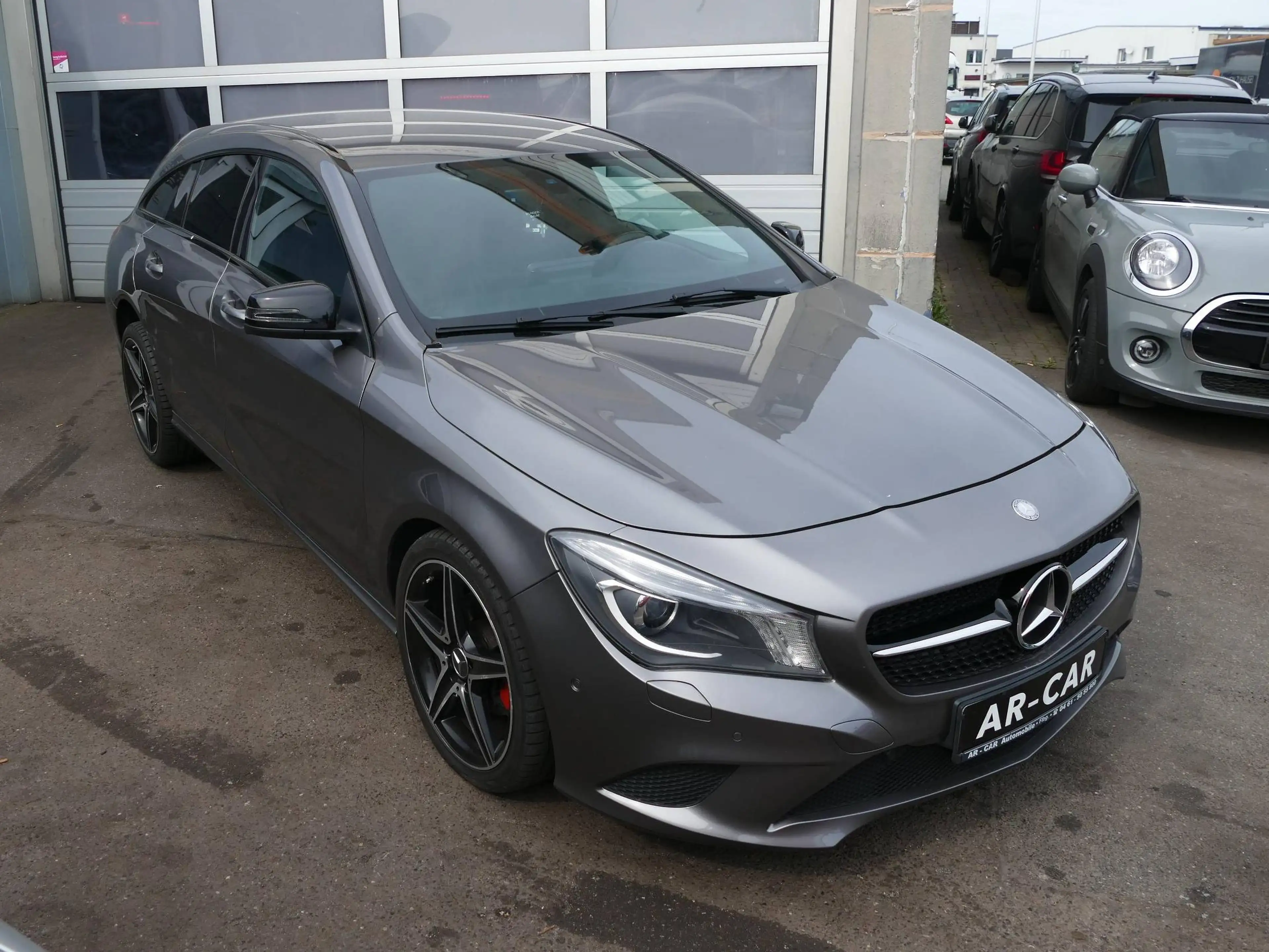 Mercedes-Benz CLA 220 CDI Shooting Brake Xenon Automatik Nav HU/AU 01/27 — photo 2