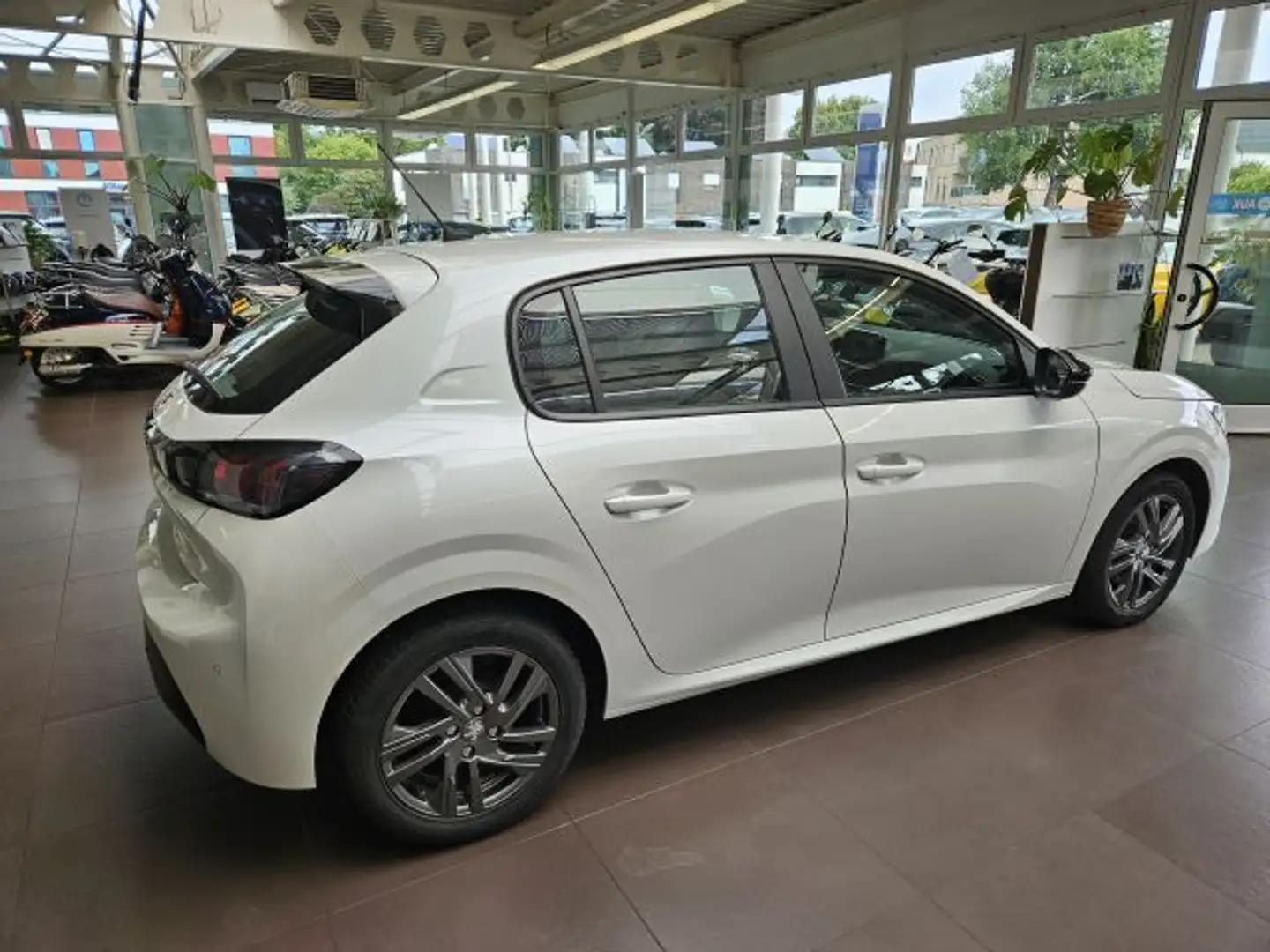 Peugeot 208 PureTech 100 Active Pack Weiß - 2