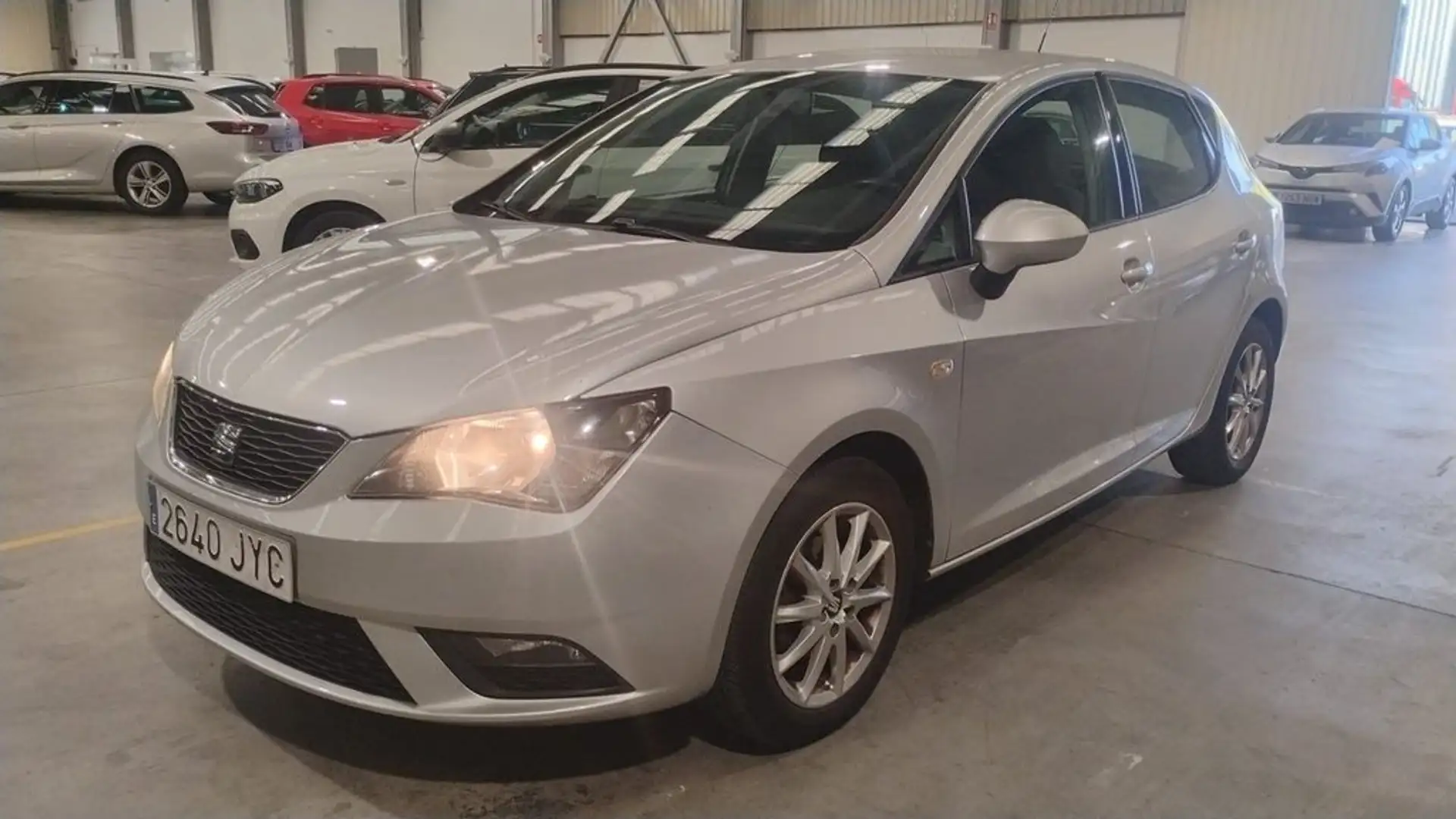 SEAT Ibiza 1.2 TSI Reference Gris - 1