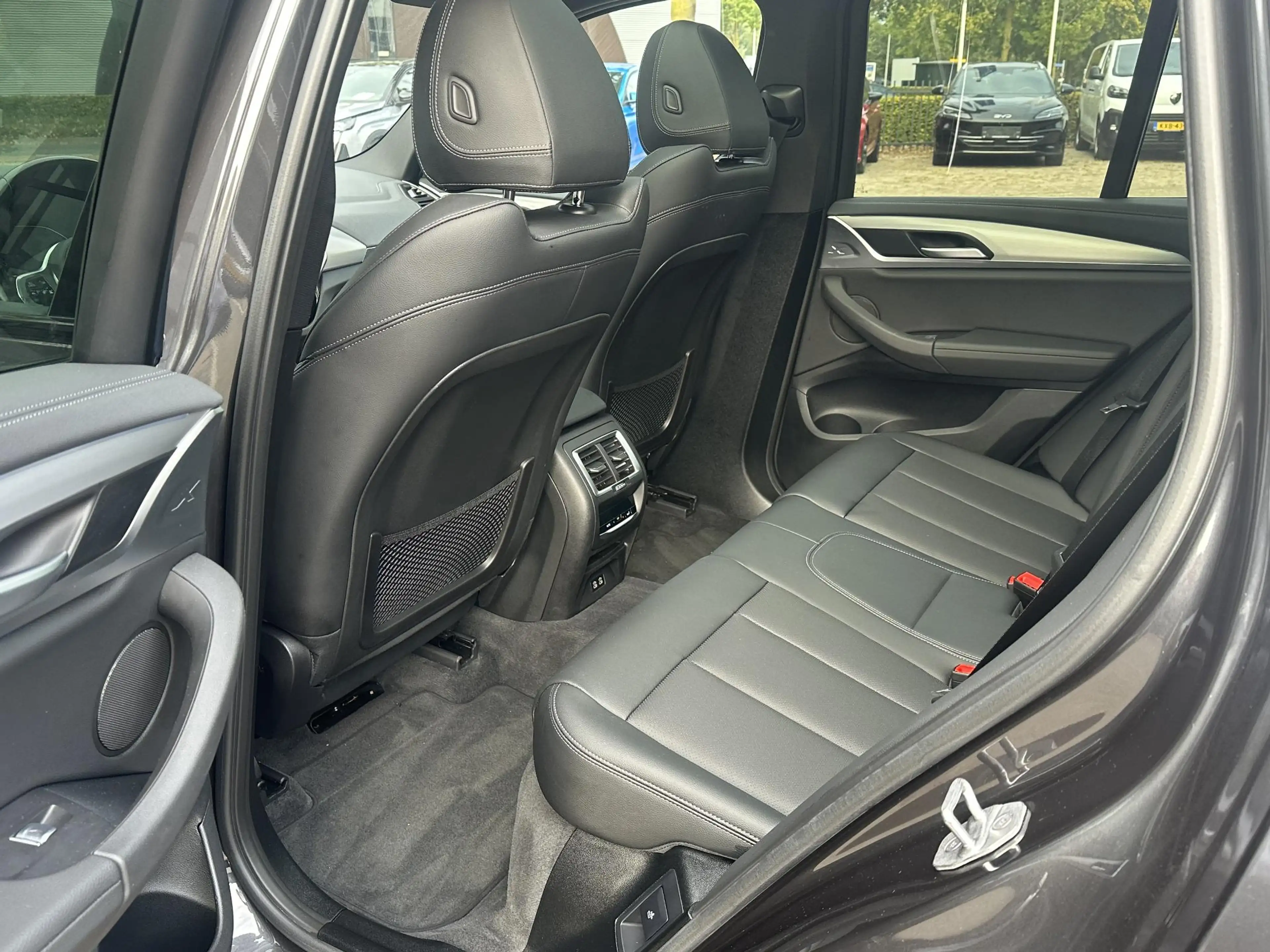 BMW iX3 Executive 80 kWh SOH 99% | M-SPORT| ELEKTRISCHE TR — photo 11