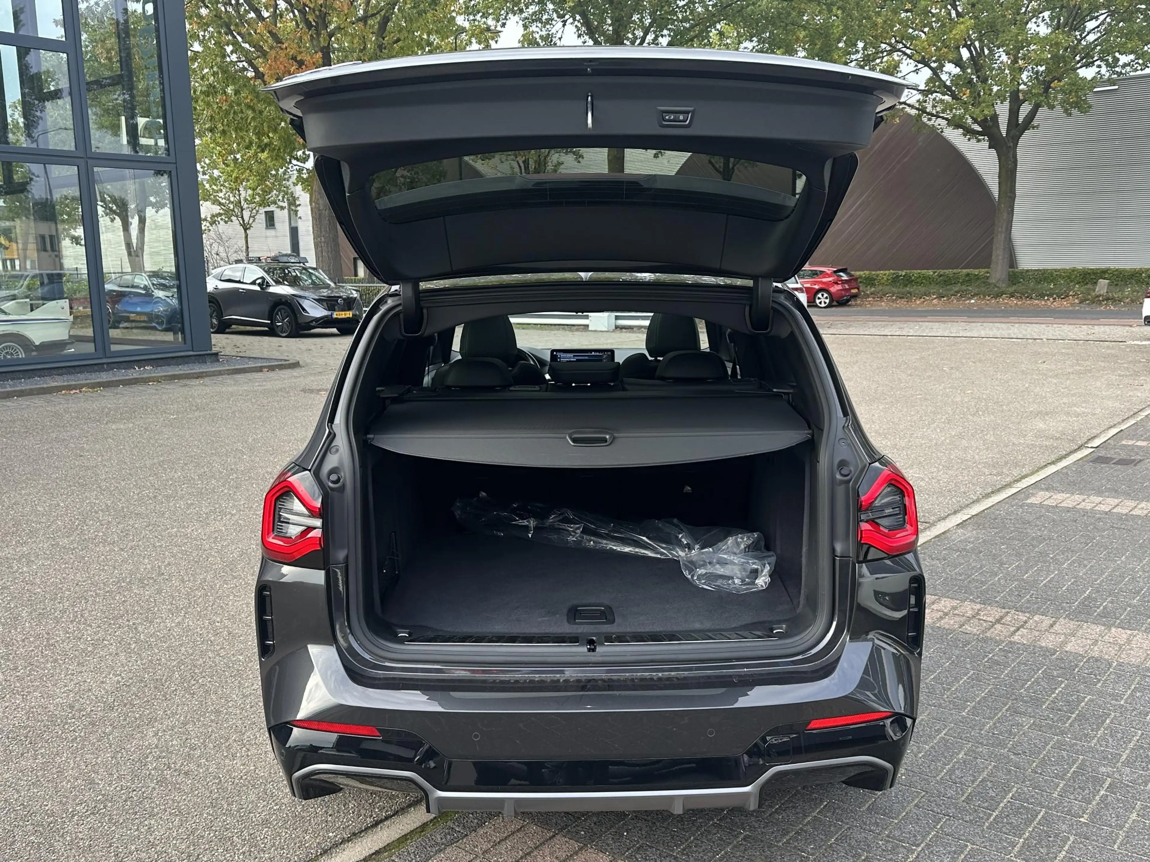 BMW iX3 Executive 80 kWh SOH 99% | M-SPORT| ELEKTRISCHE TR — photo 8