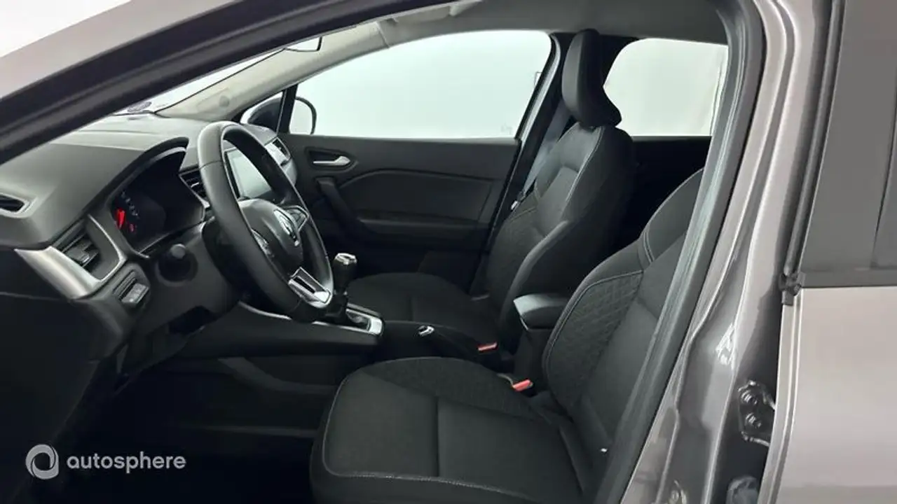 Renault Captur — photo 12
