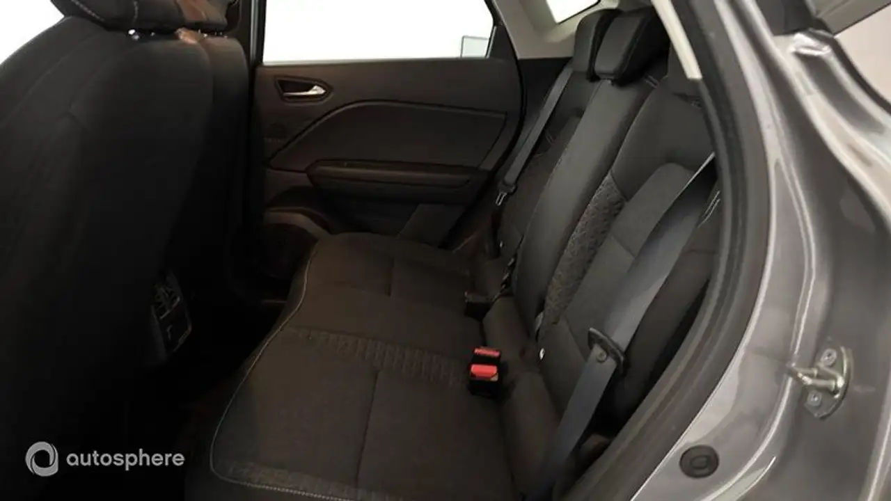 Renault Captur — photo 13