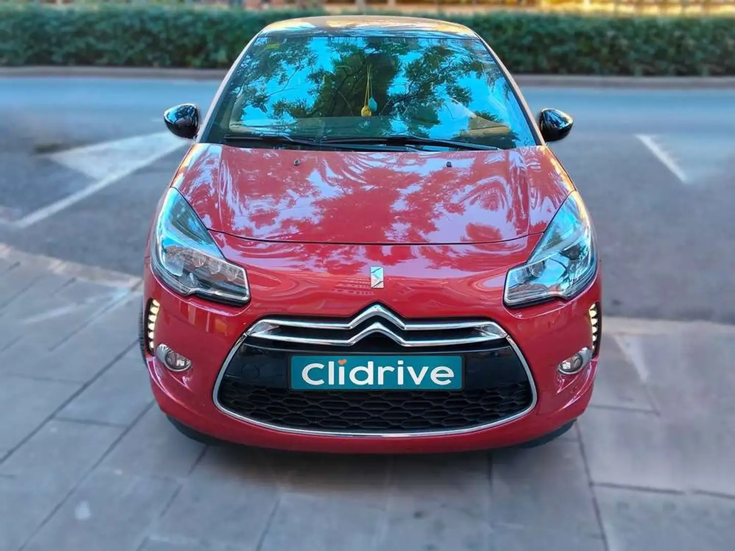 DS Automobiles DS 3 BlueHDi 100cv Style Rouge - 2