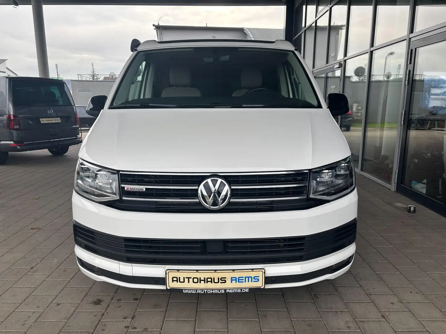 Volkswagen T6 California T6 California Beach 4 Motion 204 PS Benzin, AHK Weiß - 2
