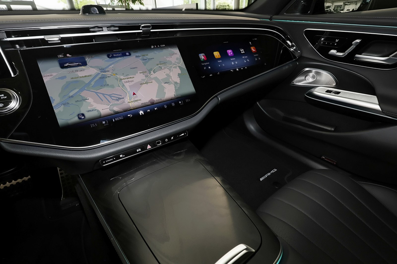 Mercedes-Benz E 450 d 4M AMG MBUX+360°+DIG-LED+AHK+Night+20 — photo 10