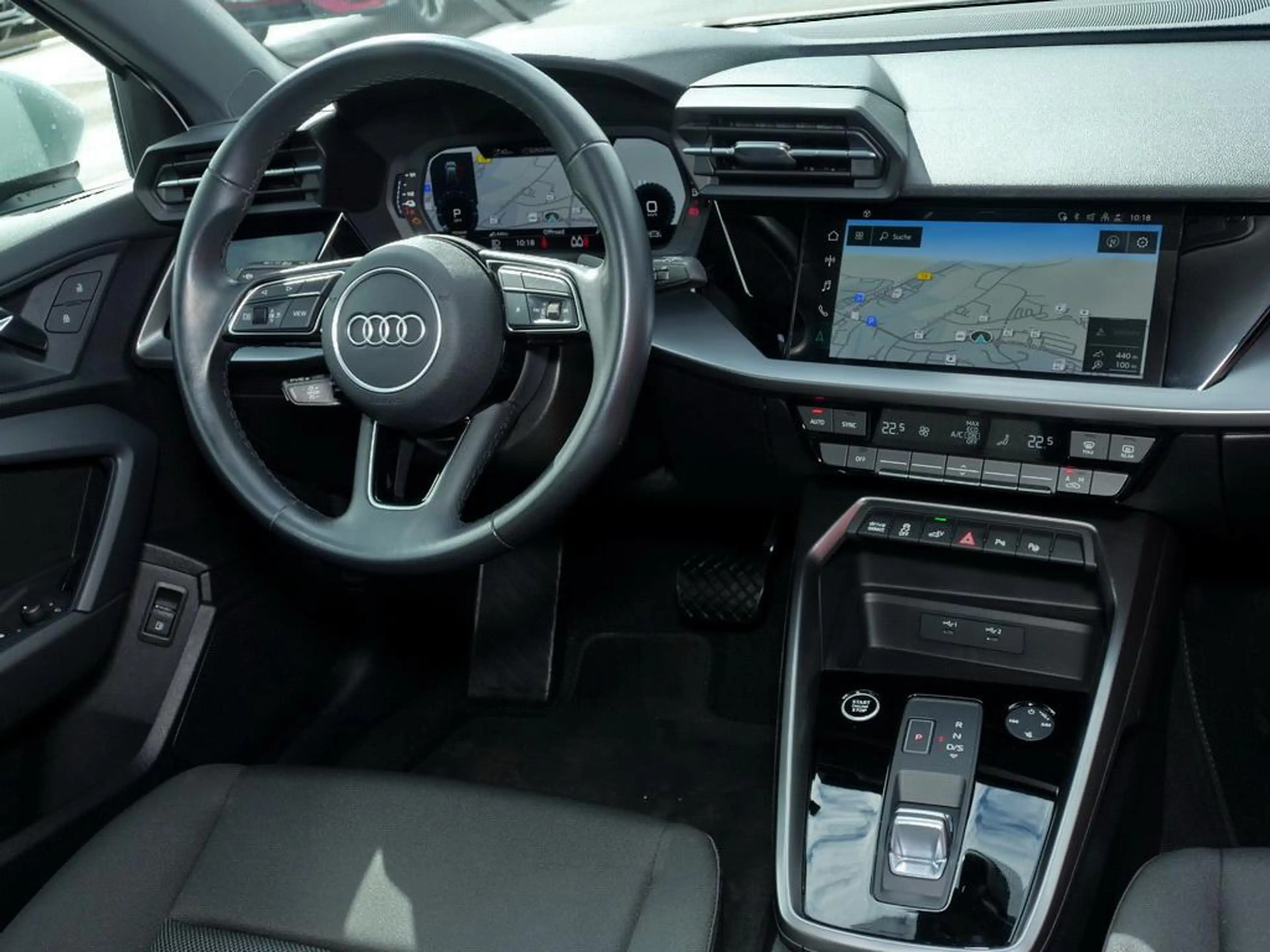 Audi A3 40 TFSIe S-tronic AHK+NAVI+VC — photo 3