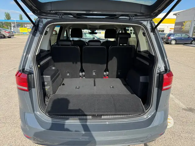 Volkswagen Touran view 14