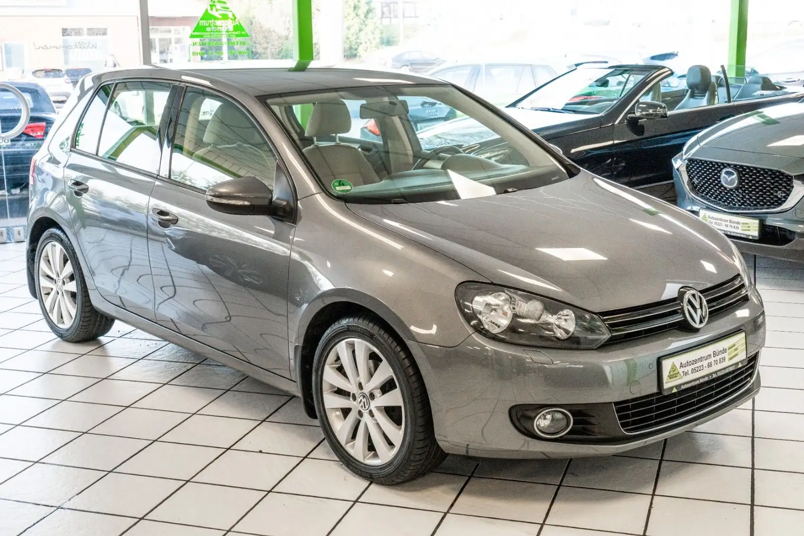 Volkswagen Golf 6 VI Highline 1.4 Benzin 122 PS Grau - 1