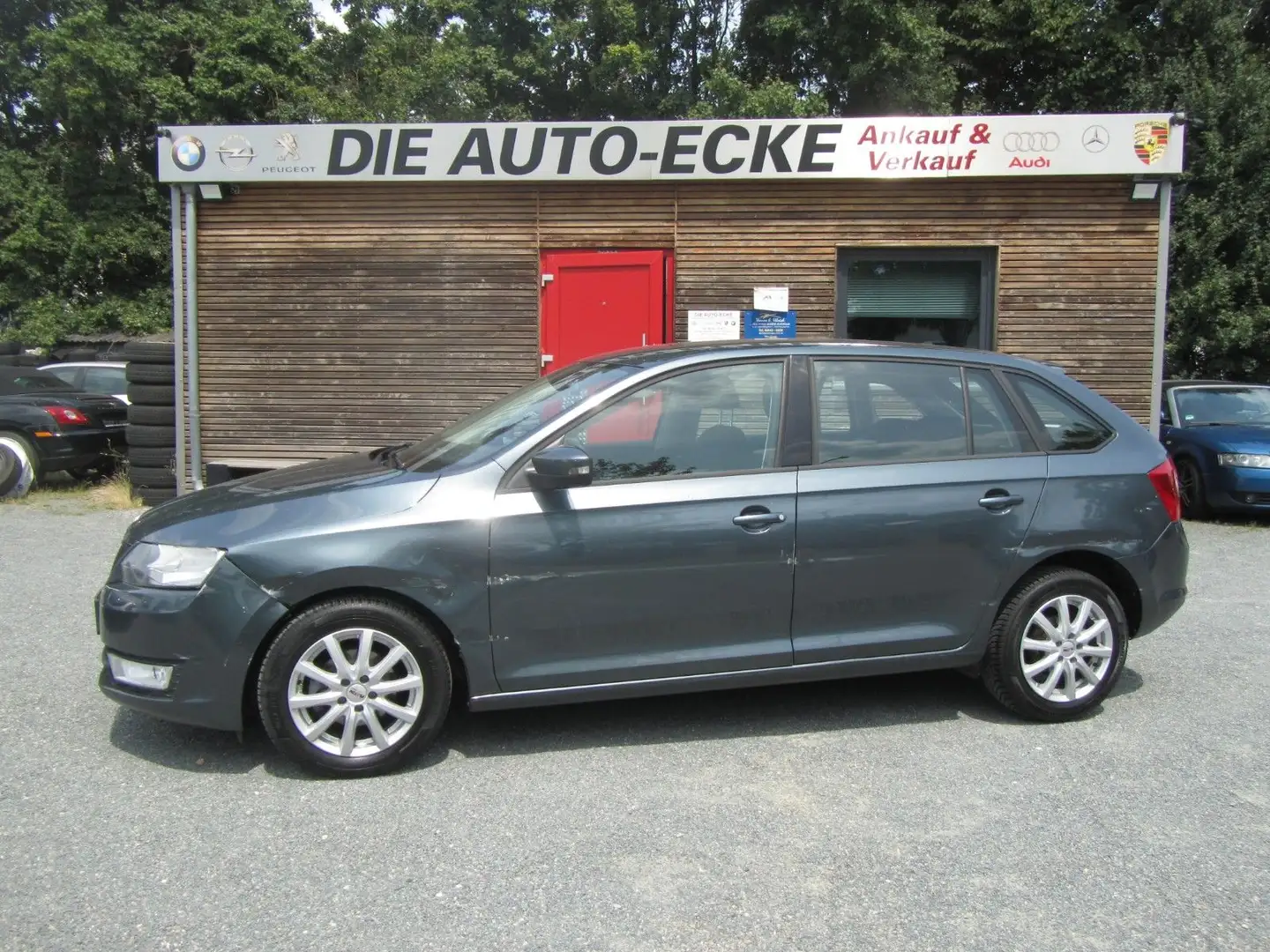 Skoda Rapid/Spaceback Spaceback 1.4 TDI Ambition Gris - 1