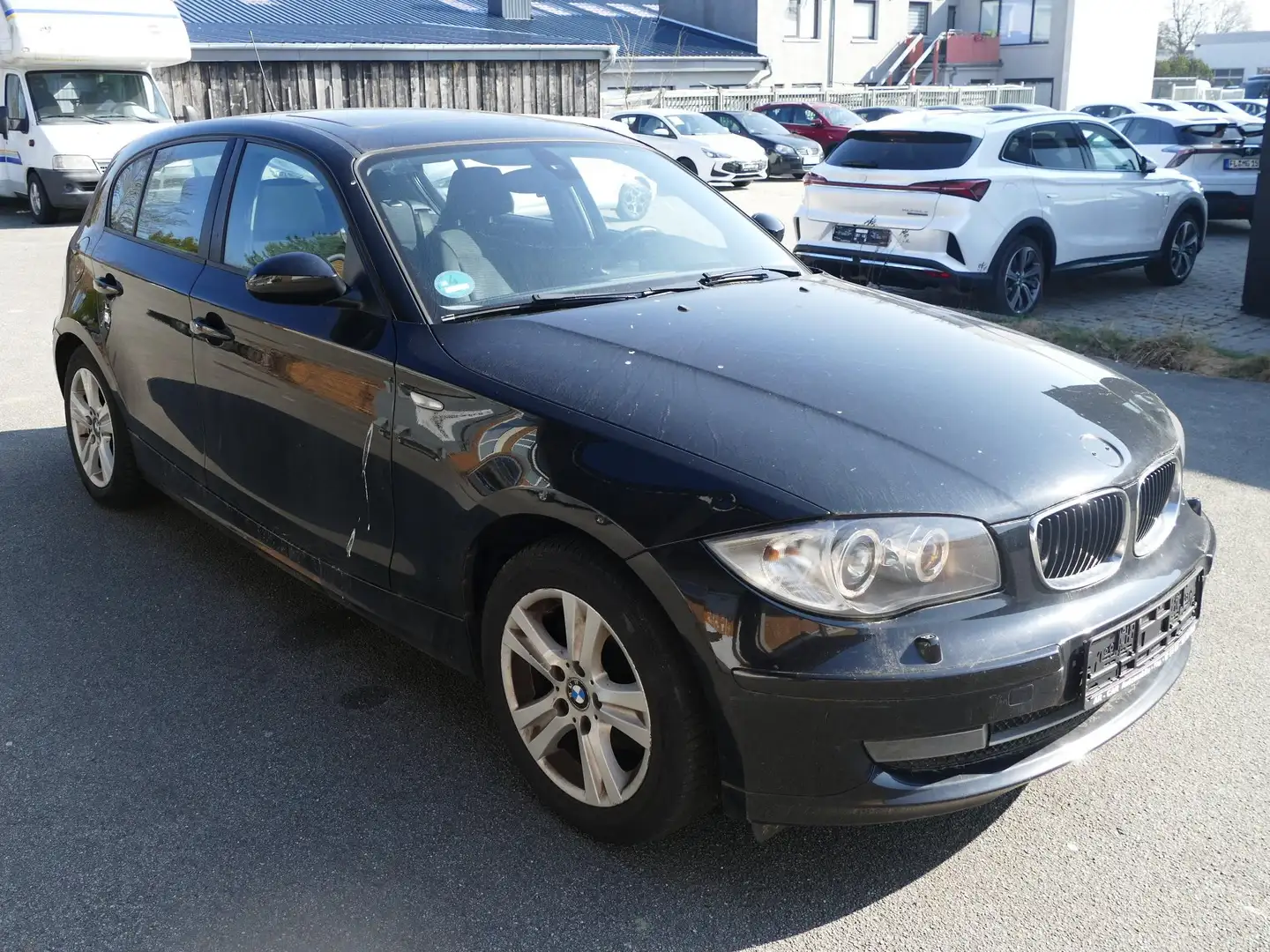 BMW 118 118d Automatik Klima Tempomat Xenon Schiebedach Schwarz - 2