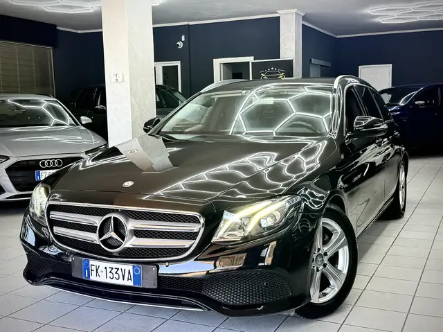 Mercedes-Benz E 220 SW d Premium 4matic auto
