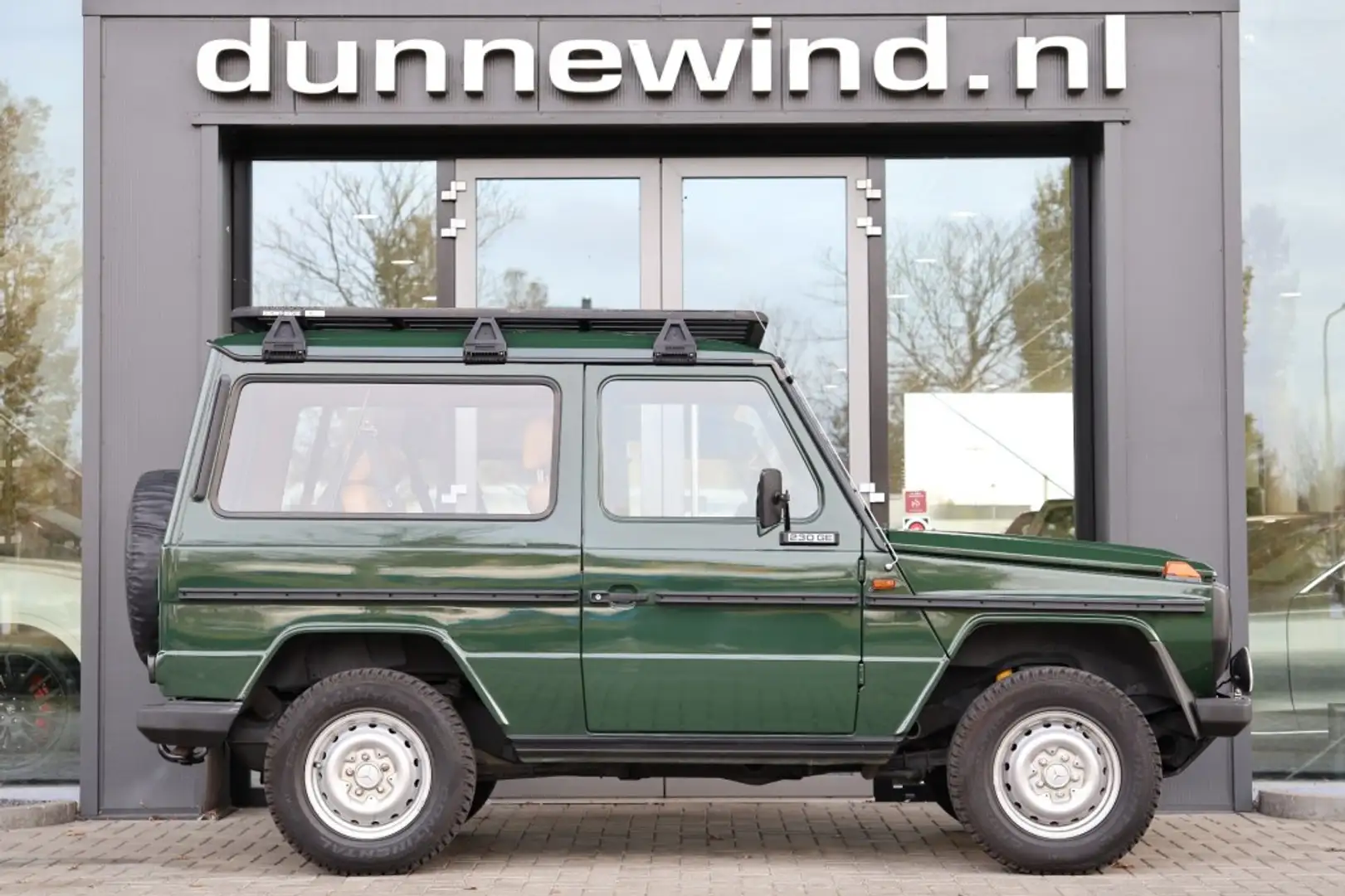 Mercedes-Benz G 230 230 GE W460 *FRIEZENGRÃN*CONOLLY-LEDER*5GEAR MA Grün - 2