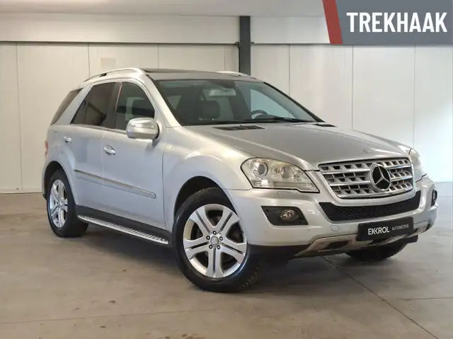 Mercedes-Benz ML 350 M-klasse 4 Matic ( Leder/Luchtvering/Trekhaak )