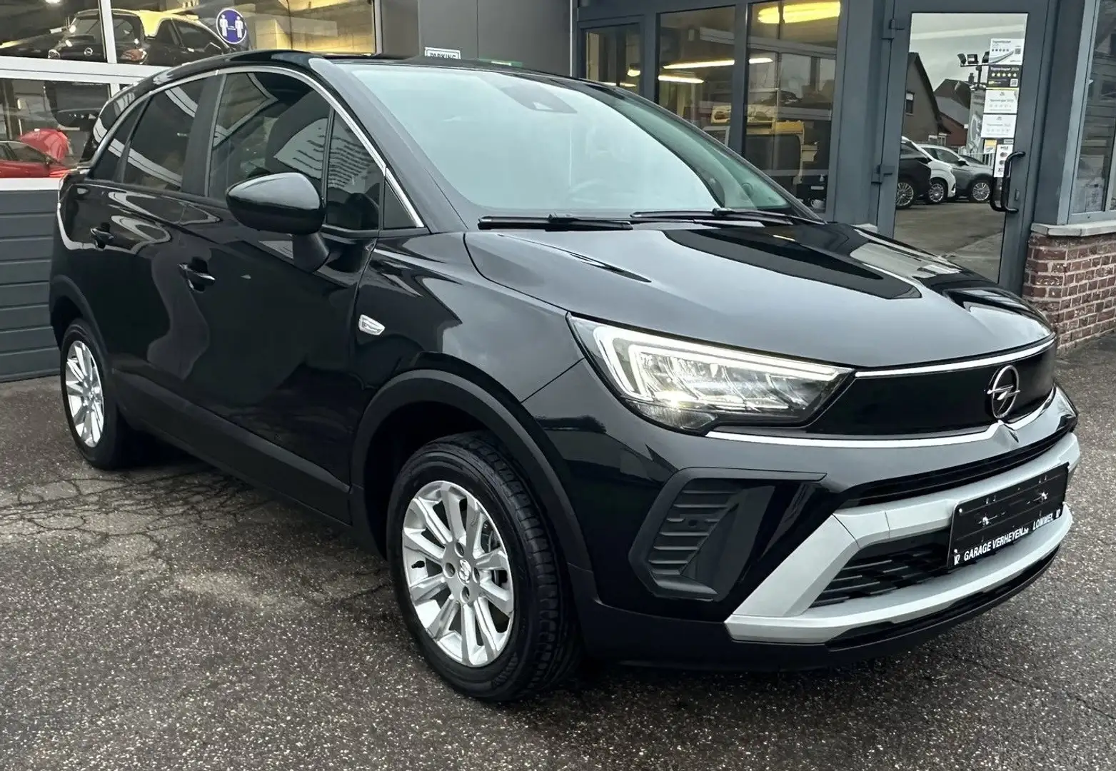 Opel Crossland 1200 Benzine Elegance Edition +… AUTOMAAT Schwarz - 1