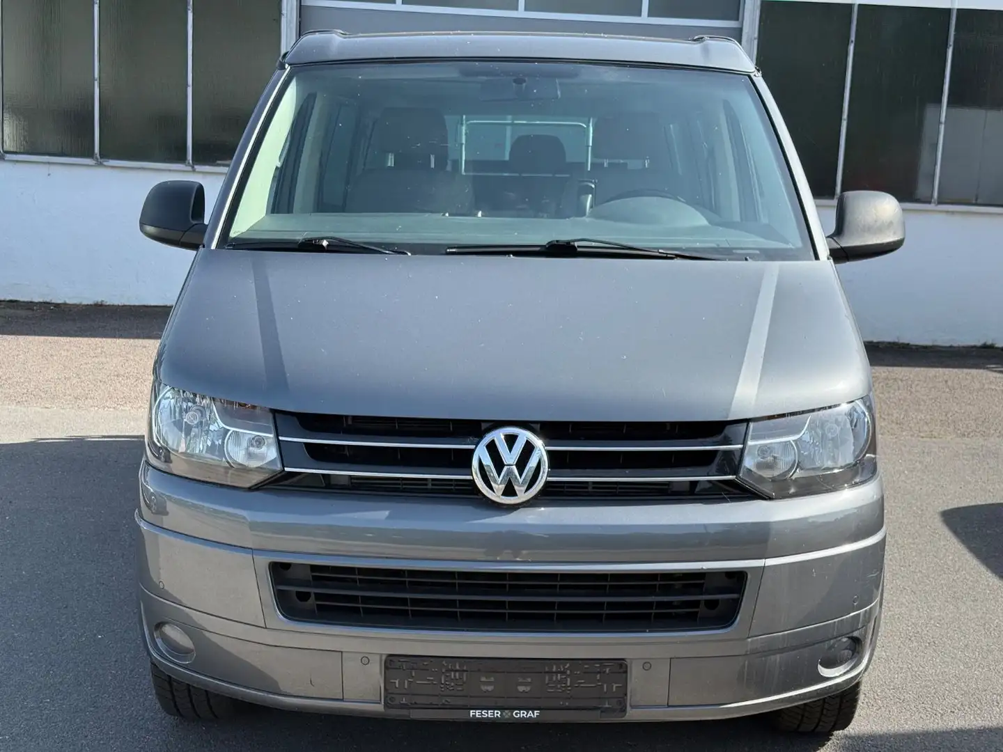 Volkswagen T5 California Beach 2.0 TDI DSG Klima Standhzg Grau - 2