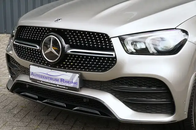 Mercedes-Benz 300 view 13