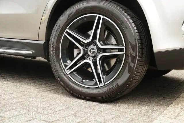 Mercedes-Benz 300 view 14