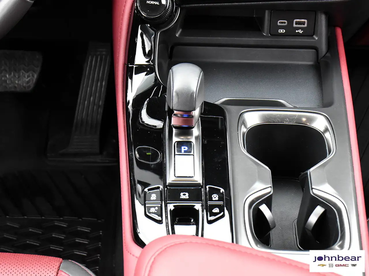Lexus NX снимка Lexus NX