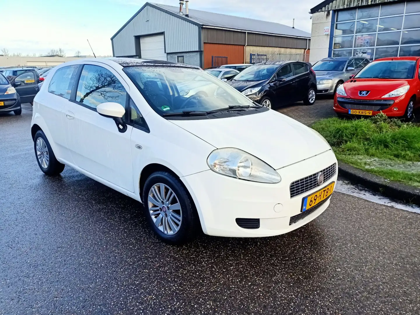 Fiat Grande Punto 1.4-16V Edizione Lusso 3-deurs Airco Bj:2009 NAP! Blanco - 2