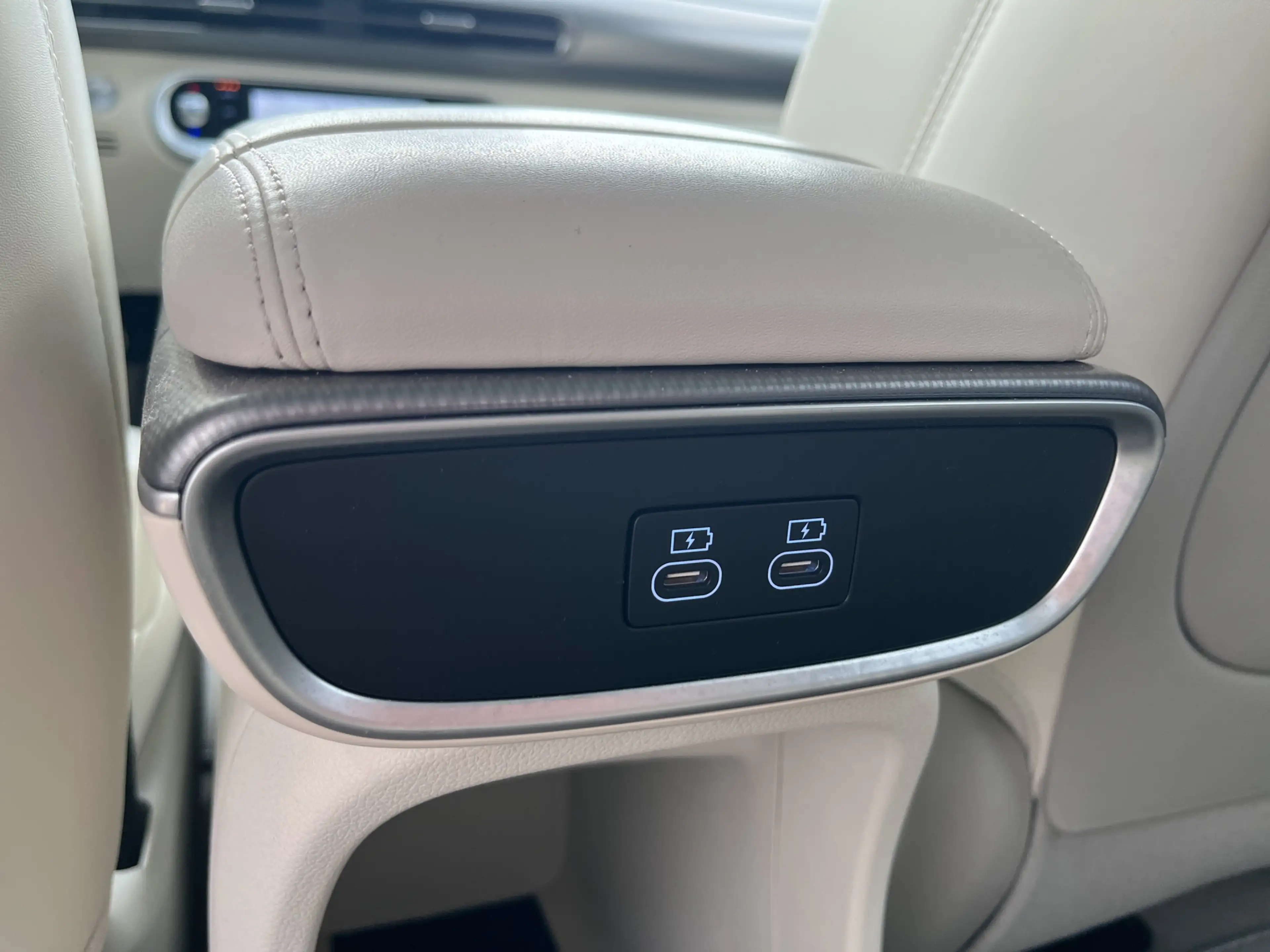 Genesis GV60 77.4kWh 217pk | SOH 100%|  360 graden Camera | Pan — photo 15