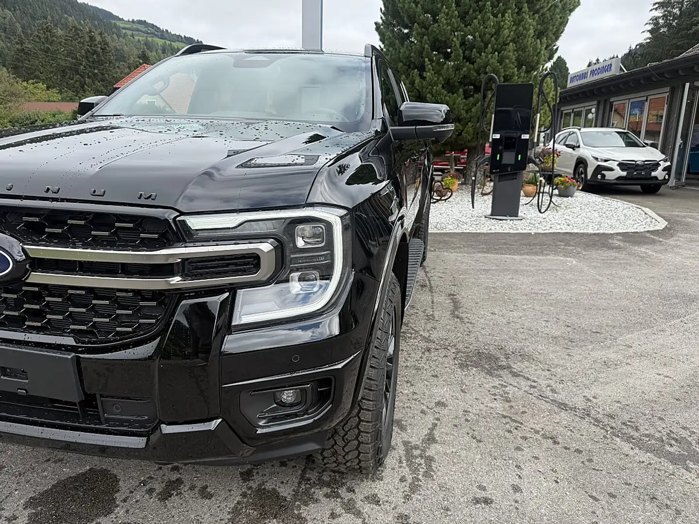 Ford Ranger 2.3 EcoBoost Plug-In-Hybrid Platinum e-4WD Schwarz - 2