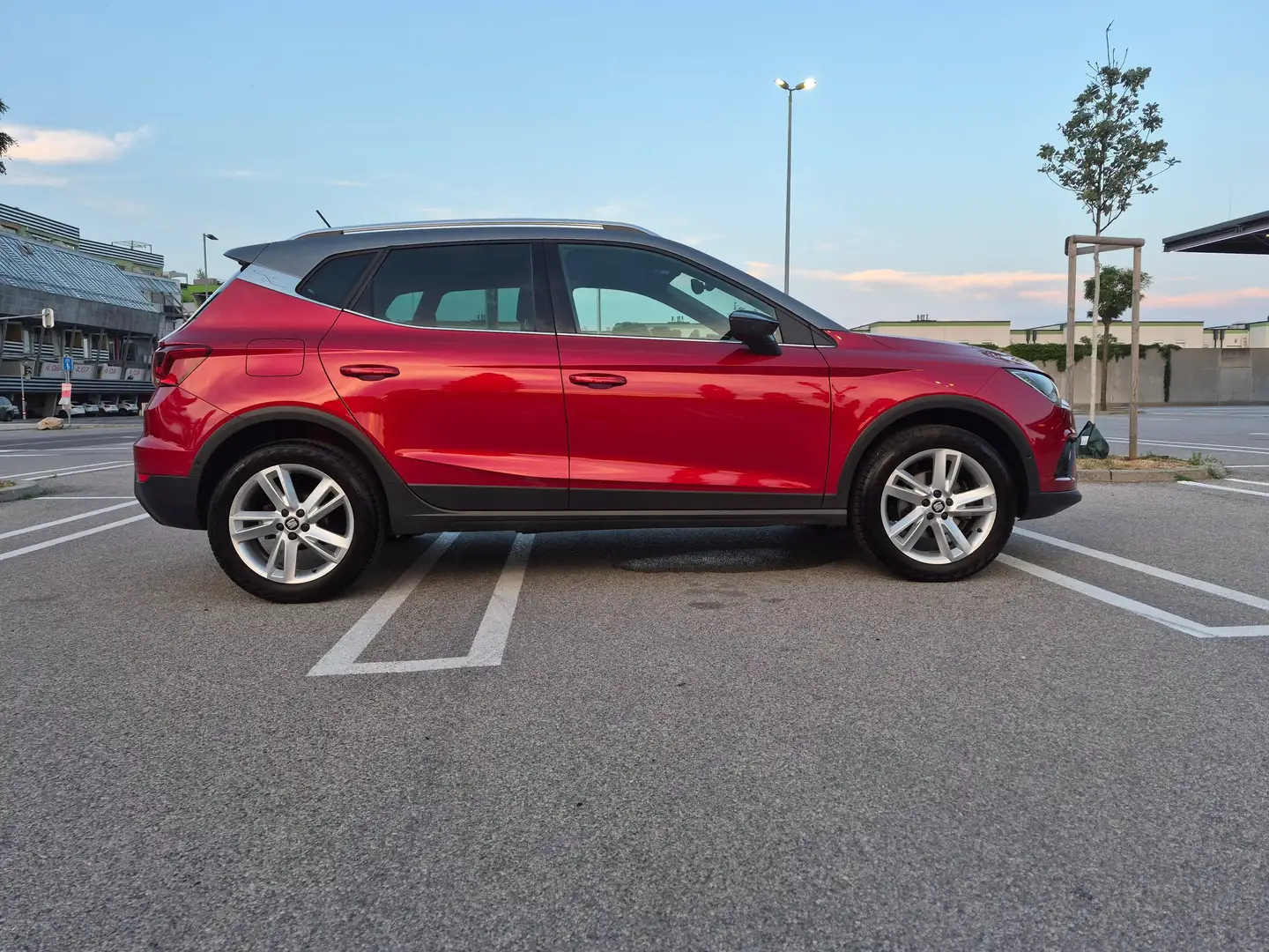 SEAT Arona Arona 1,0 Eco TSI FR Rot - 2