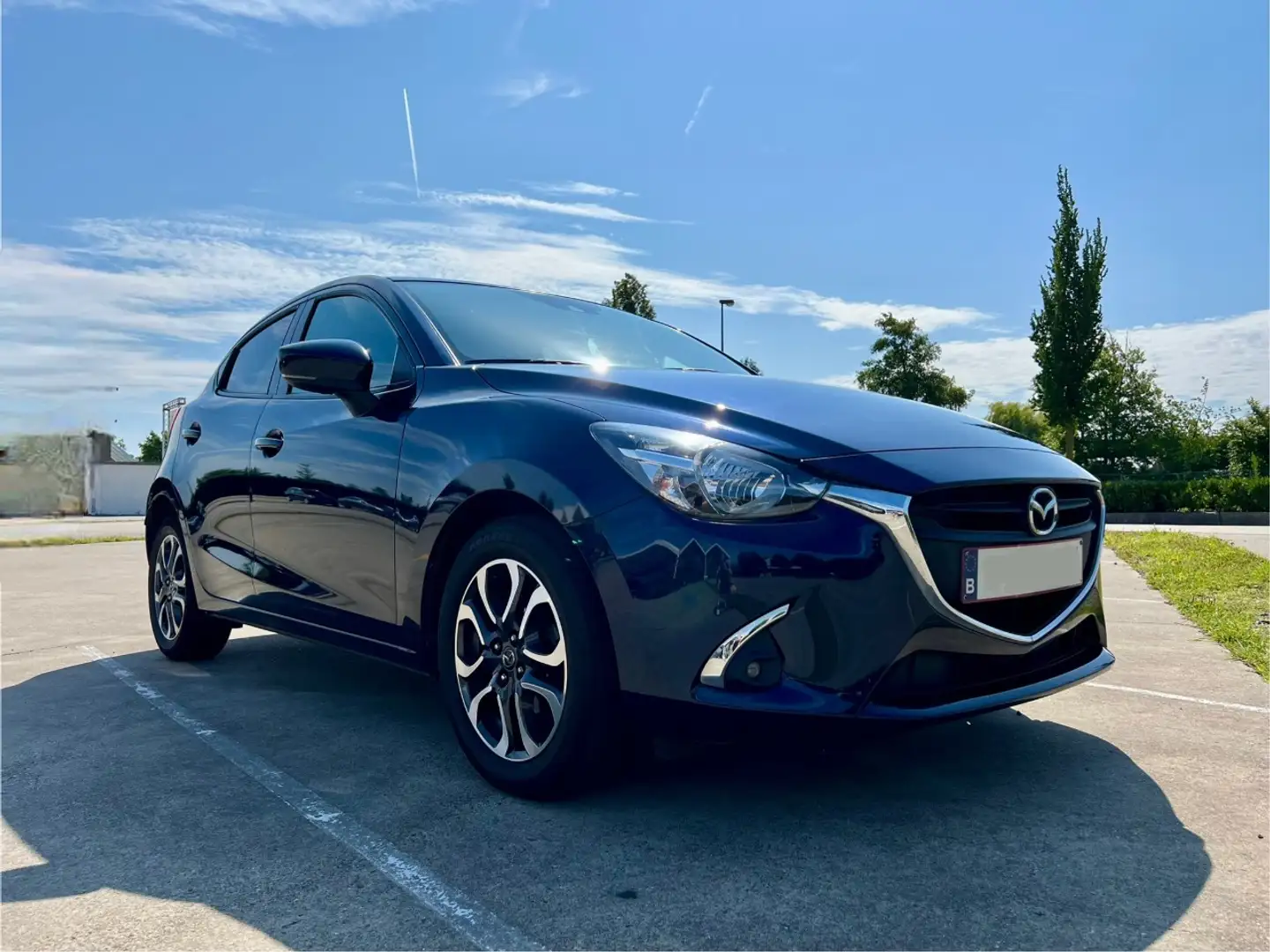 Mazda 2 1.5 skyactive-G 5MT 90pk HAKONE Blauw - 1