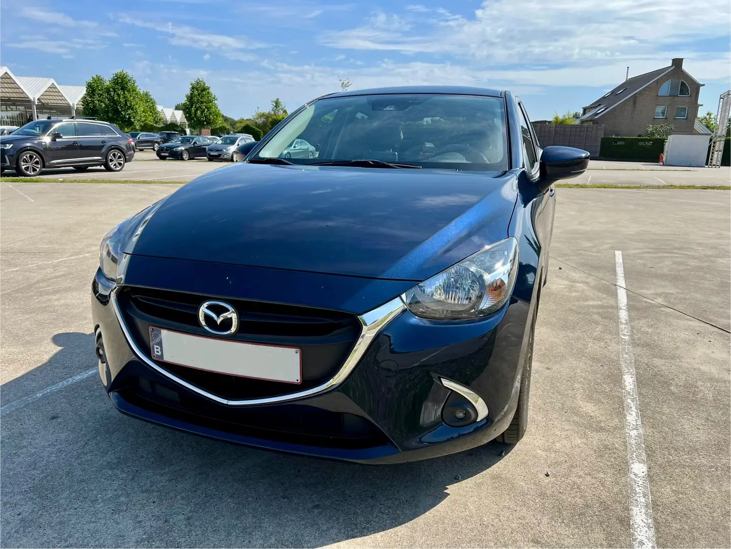 Mazda 2 1.5 skyactive-G 5MT 90pk HAKONE Blauw - 2