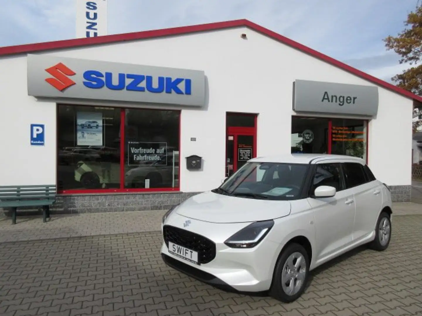 Suzuki Swift 1.2 Hybrid Allgrip MT Comfort Weiß - 1