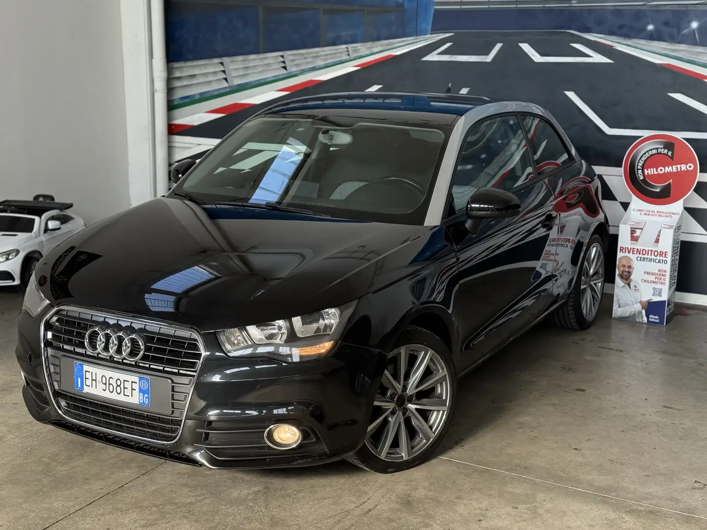 Audi A1 1.4 tfsi Ambition 122cv s-tronic Negro - 1