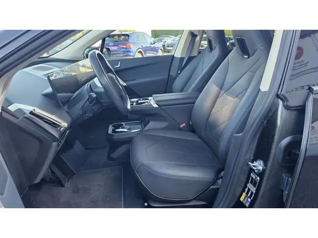 BMW Ix view 12