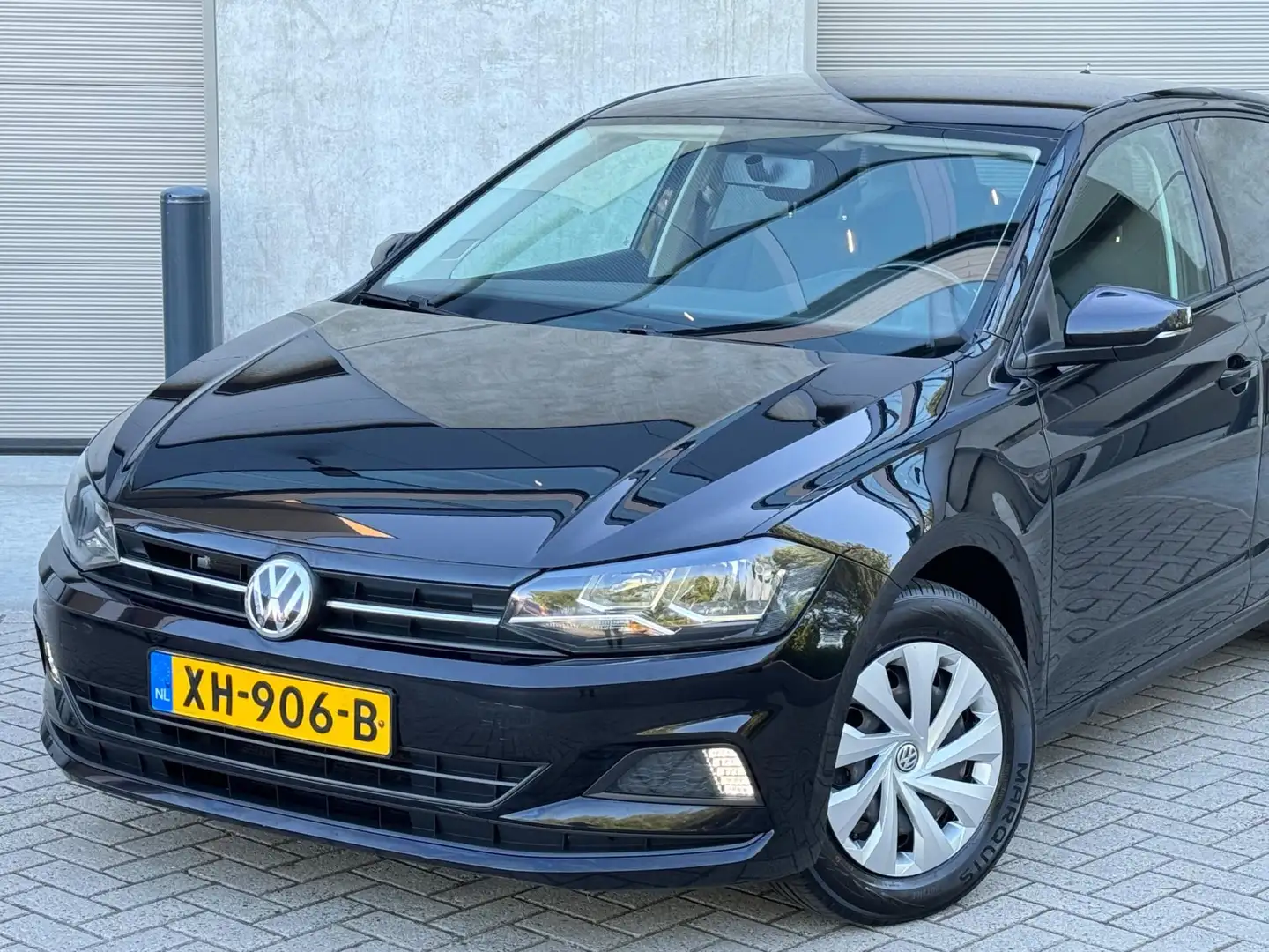 Volkswagen Polo 1.0 TSI 95pk DSG 2018 Zwart CARPLAY|CRUISE Noir - 2