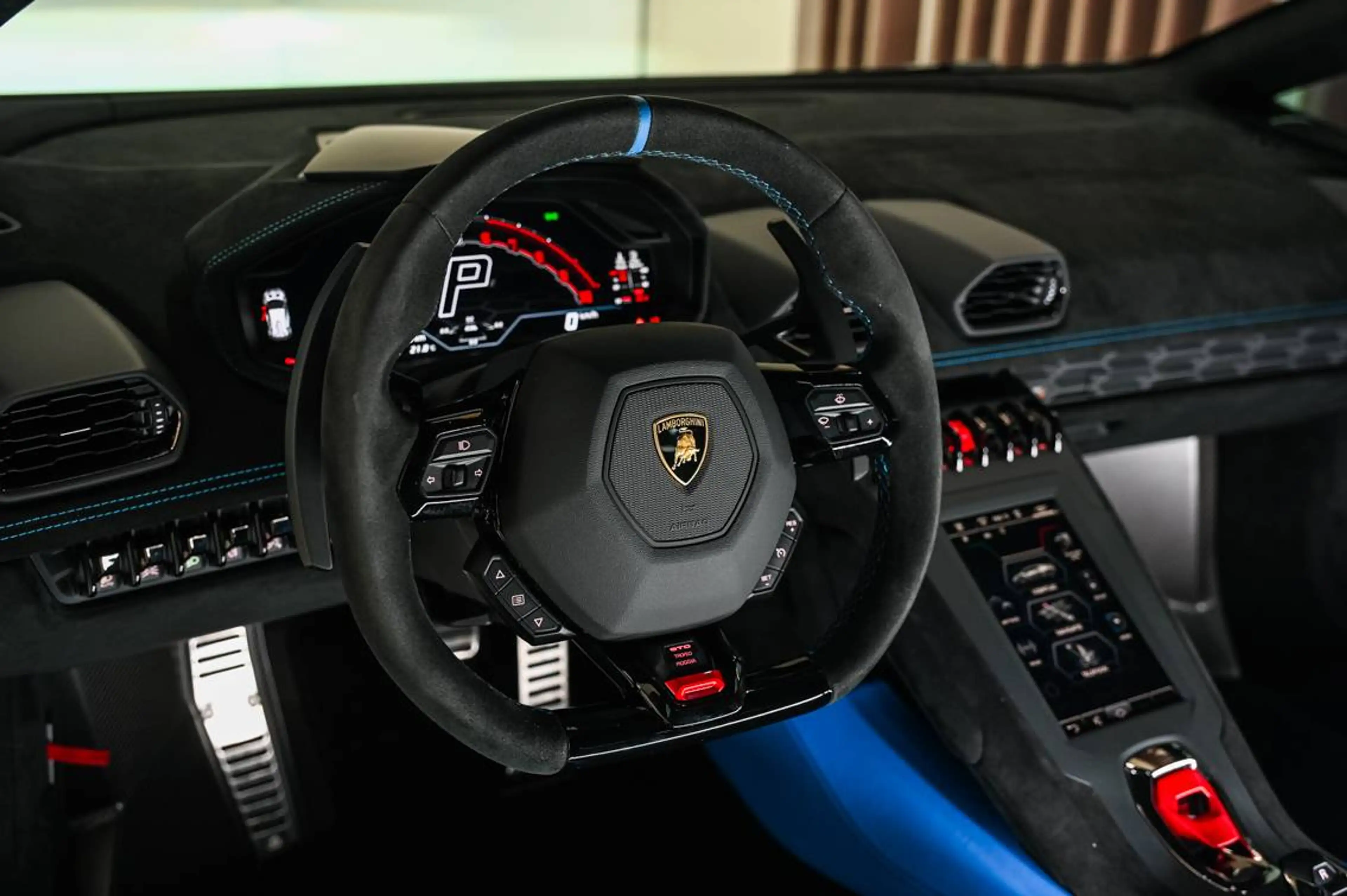 Lamborghini Huracán Huracan 5.2i V10 40v LP640-2 STO — photo 10