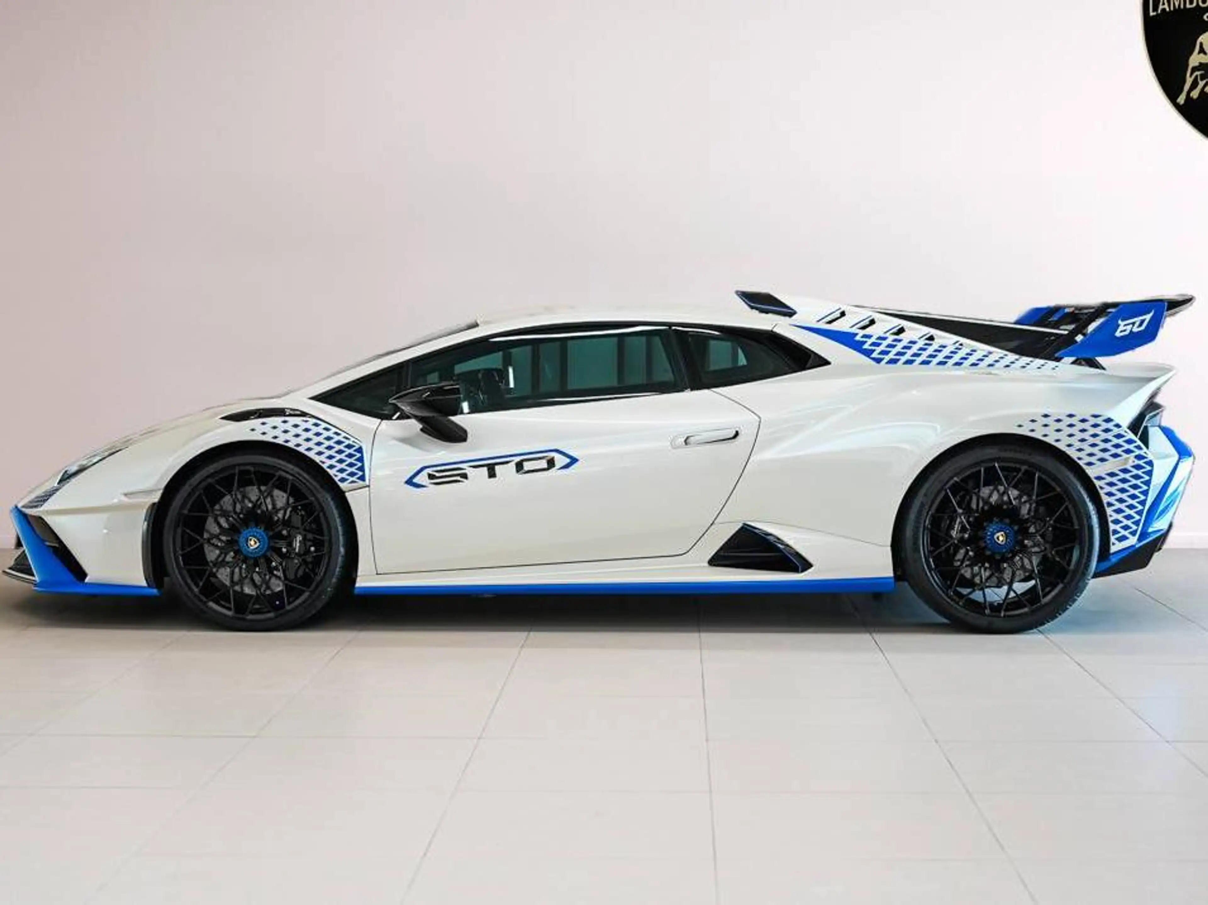 Lamborghini Huracán Huracan 5.2i V10 40v LP640-2 STO — photo 2